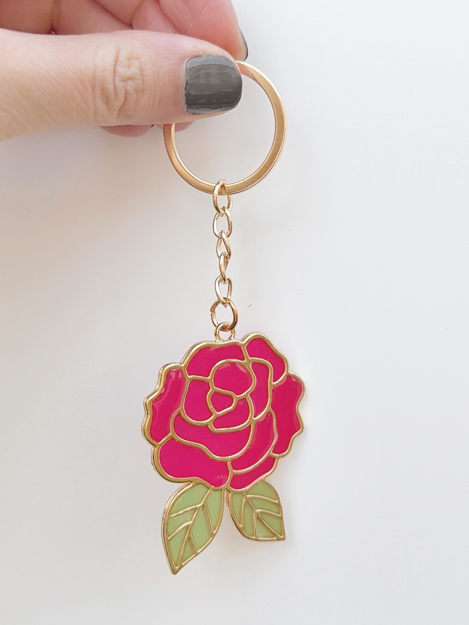 DIY rose keychain made with resin🌹

#LTKFindsUnder50 #LTKHoliday #LTKGiftGuide