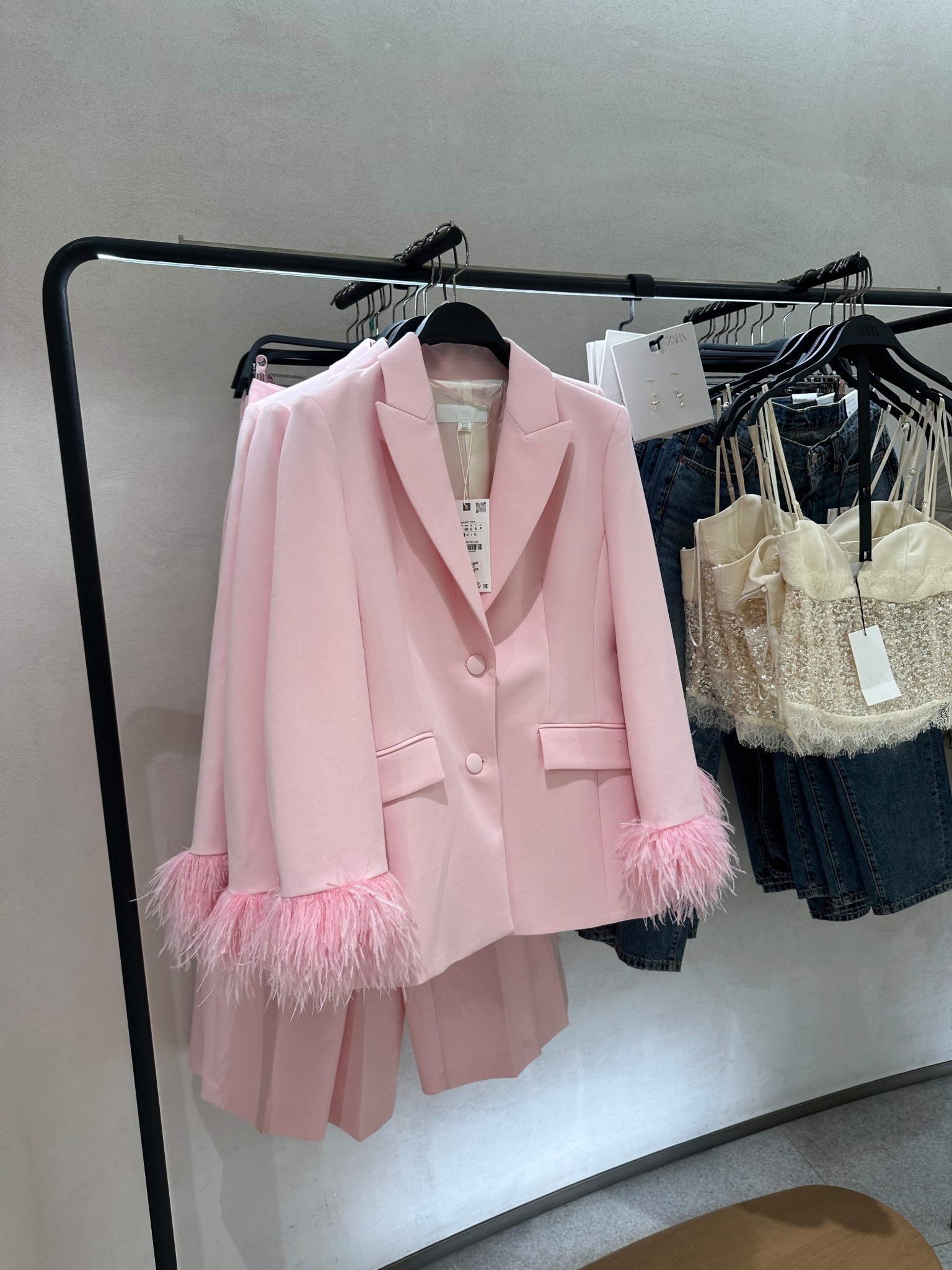 The perfect brunch blazer 😍💗

Tags: spring outfits 2026
date night outfits easter basket stuffers vacation outfits beach
easter dress women
st patricks day outfit women spring dresses work outfits
plus size fashion spring break outfits

#LTKuk #LTKspring #LTKgiftguide