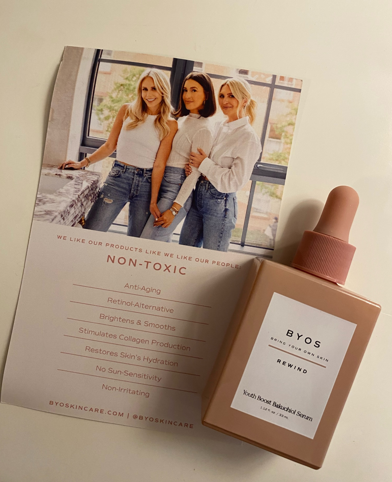 BYOS !!! so excited about this new 
serum by somewhere lately & jenna crandall - it smells AMAZING & is so hydrating. my new fav 👀🩷 also love that it’s clean, safe for sensitive skin. 

if you’re looking for smoother skin and that youthful glow, look no further than this bakuchiol serum !!




non-toxic, cruelty free, vegan
retinol alternative serum, clean skincare products, daily skincare routine, diminish fine lines and wrinkles, brighten and tone complexion, bring your own skin, rewind serum, skin prep

#LTKbeauty #LTKunder100 #LTKFind