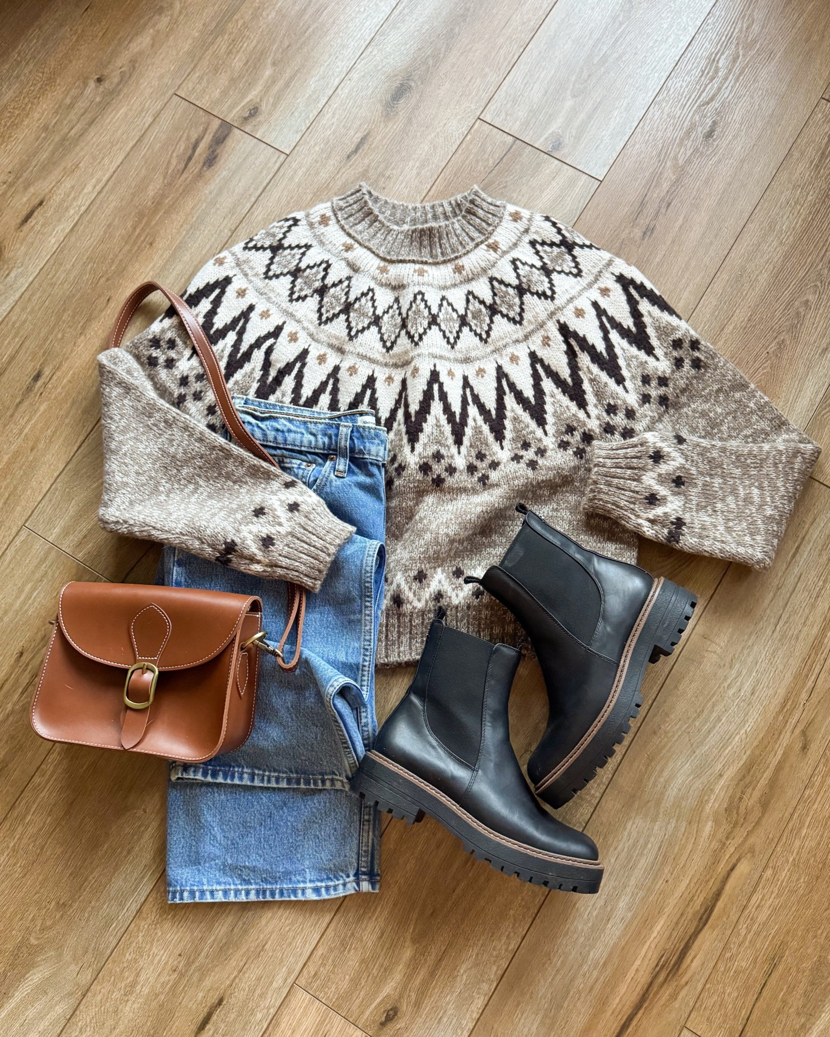 casual winter outfits. winter sweater. 

#LTKActive #LTKSaleAlert #LTKSeasonal