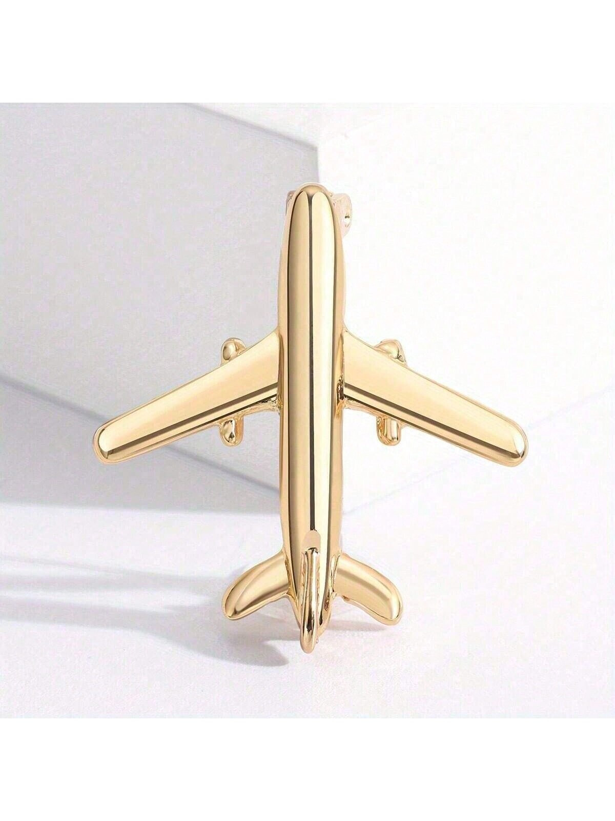 1pc Simple New Style Airplane Shaped Glossy Brooch Pin For Shirt Collar, Fashionable & Lovely Bad... | SHEIN