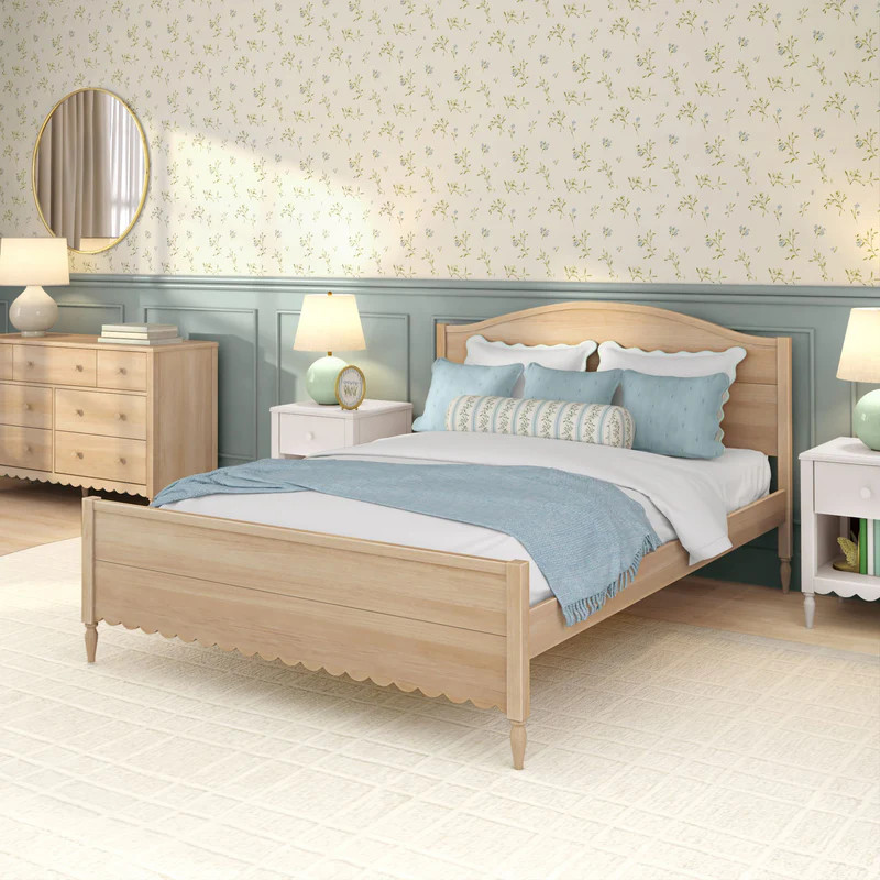 Charlotte Queen Bed | max & lily