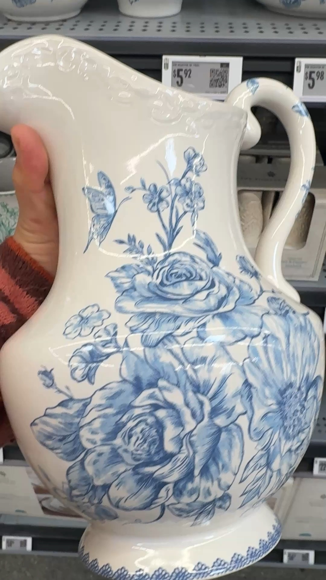 Look at this gorgeous pioneer woman find at Walmart today 
Walmart, pioneer woman, vase, dinnerware 

#LTKOver40 #LTKHome