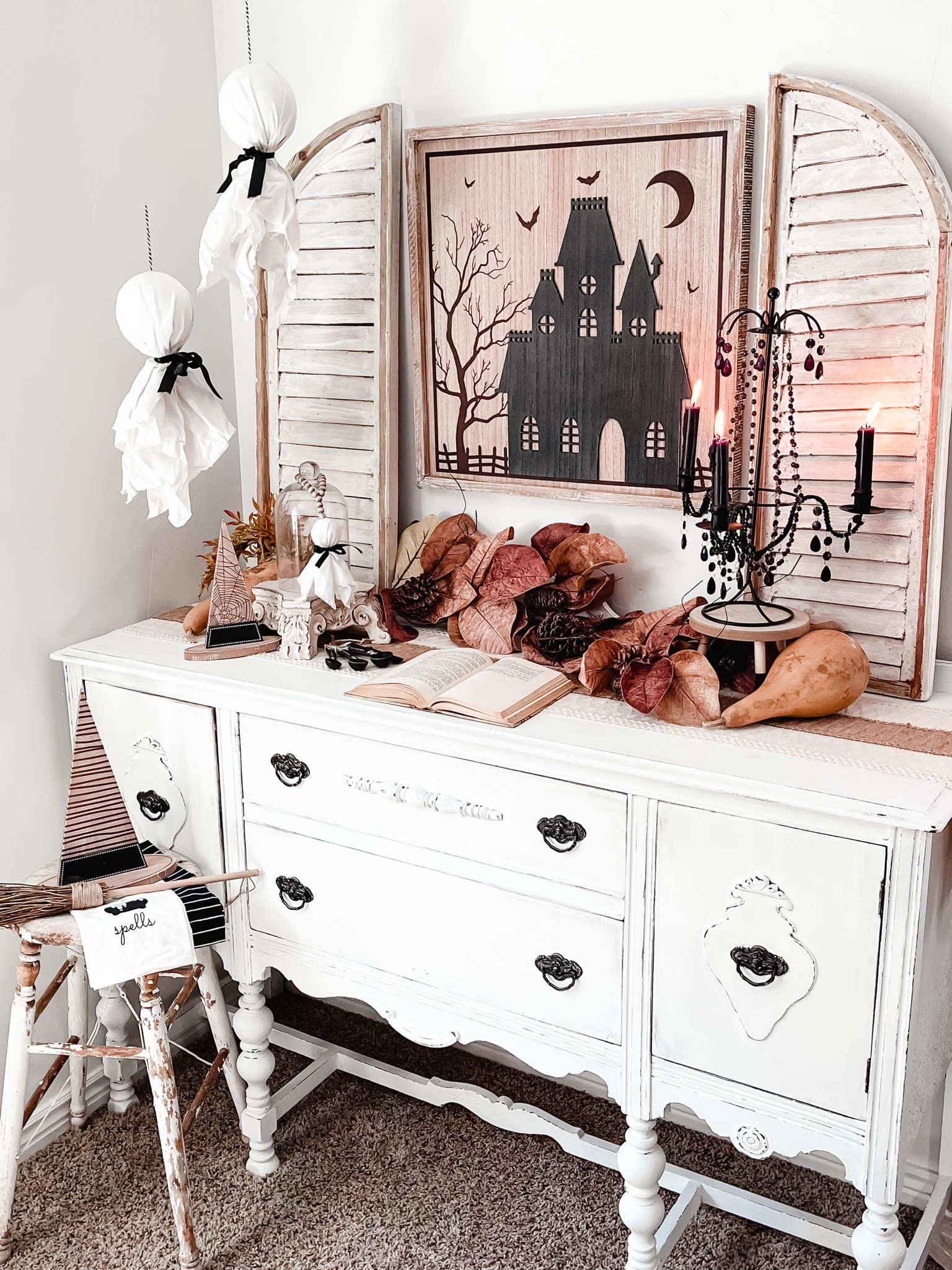 Summerween!! Now this is my Christmas in July 

Haunted house is linked on my IG 

#LTKstyletip #LTKFind #LTKSeasonal