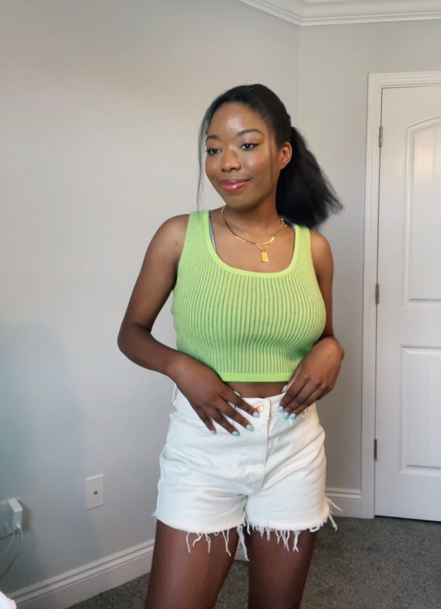 My favorite shorts at the moment!! So pretty ( an off white color) I’m wearing size 4! 

#LTKstyletip #LTKFind #LTKSeasonal
