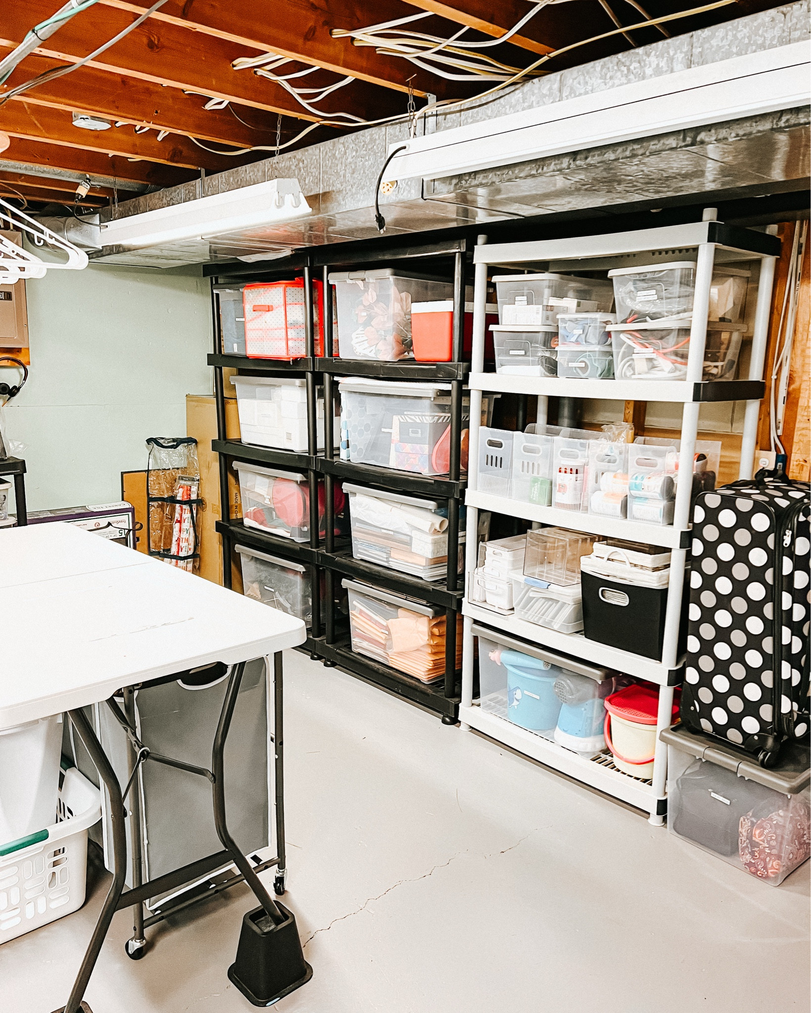 Trying to figure out why an organizer sees your space differently than you do?

You’re in it EVERY DAY - feeling overwhelmed, unsure where to start. We come in with fresh eyes and we see nothing but potential.

It’s hard to make clear, realistic decisions when you’re surrounded by clutter. But we’re not overwhelmed! We’re focused on what’s possible and how to help you get there, step by step.

Where you might feel stuck, we see a path forward. It’s not about judgment, it’s about CLARITY. With a fresh perspective, we help you move past the overwhelm and into action, with purpose 🤍


#LTKFamily #LTKHome
