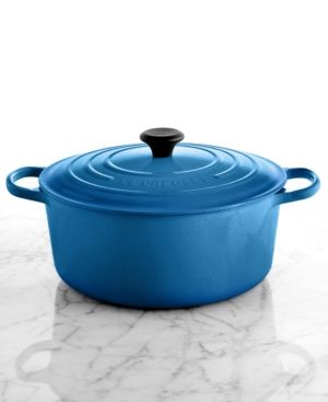 Le Creuset Signature Enameled Cast Iron 9 Qt. Round French Oven | Macys (US)