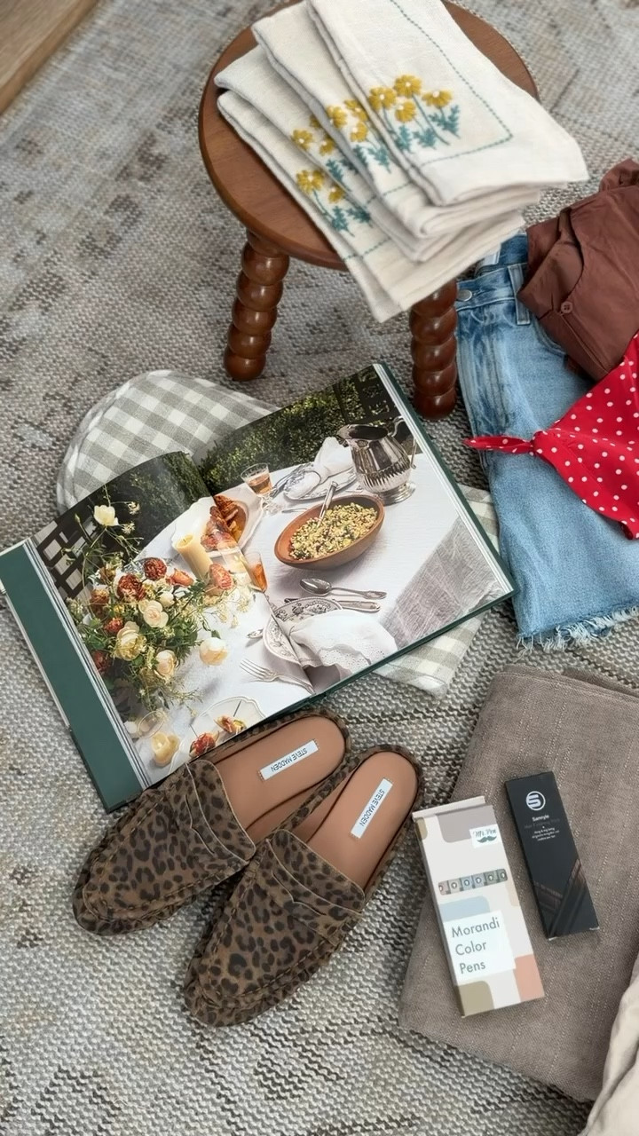 Unbox my recent arrivals and orders with me! I came home from Cabo to a handful of packages which made me so excited. A mix of high-end and affordable fashion, Amazon home purchases, kitchen essentials and cookbooks, throw pillows, and more! Which is your favorite?

#LTKootd #LTKHome #LTKmomlife