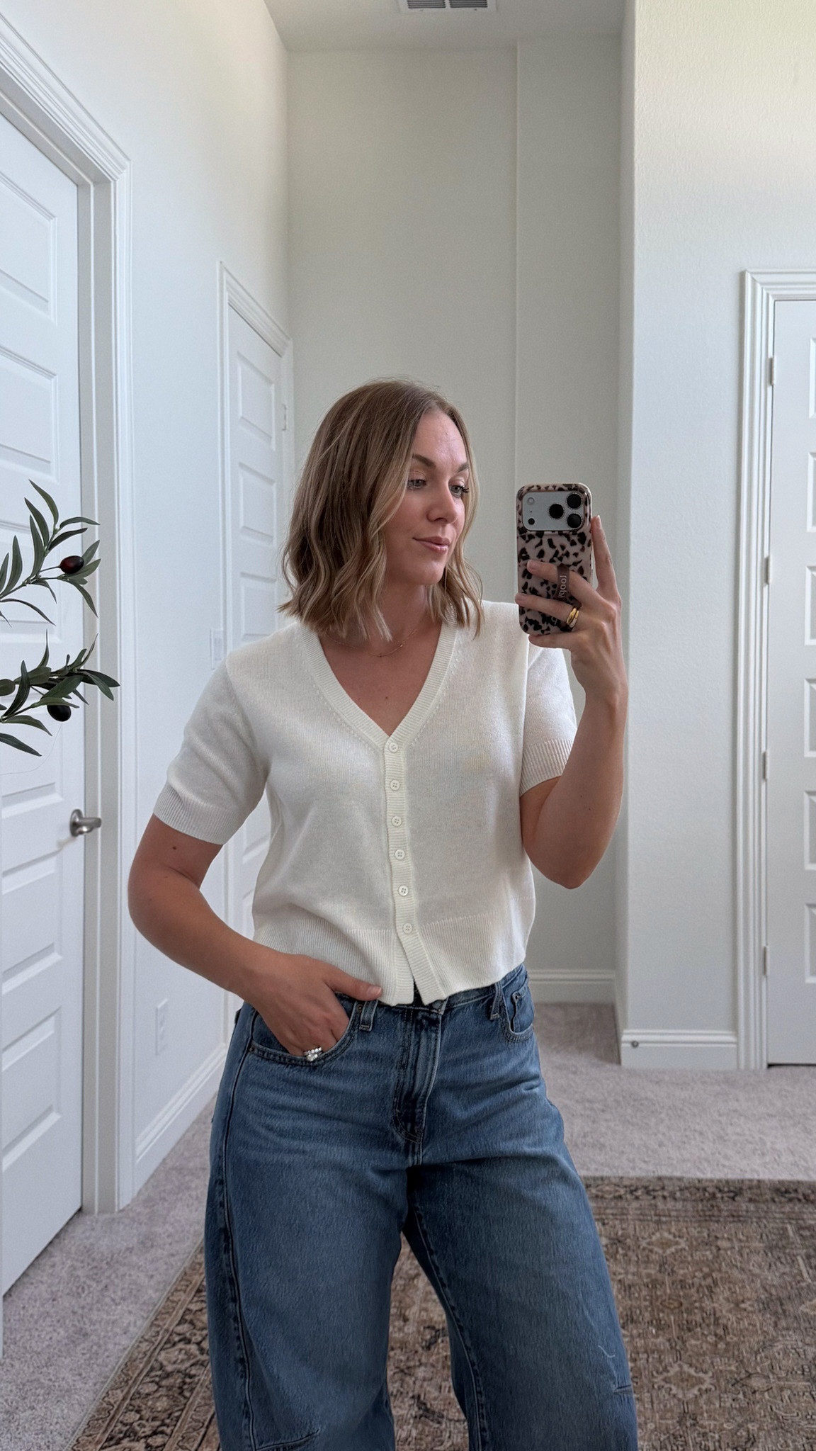 summer 👉🏼 fall transition top from @onequince ✨🍂 you can use code: INFG-26LINDSEYRESSLER10 to save on your first order 🫶🏼😘 #QuincePartner⁠ #workweartops #fallstyle #easyoutfits #falltransition ⁠

Wearing size Medium!!! 

 #LTKootd #LTKSeasonal #LTKWorkwear