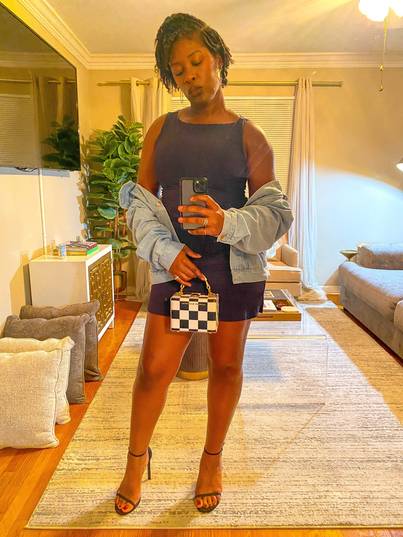 Simple yet sexy speakeasy outfit

Black mini dress, boyfriend denim jacket, slinky sandals, statement bag

#LTKSaleAlert #LTKFindsUnder50 #LTKfoodie