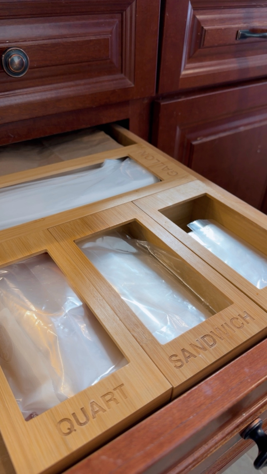 Kitchen Organization-Drawers
#ziplocbags #bamboo  #kitchen #amazonhome #amazonfinds #drawer

#LTKHome