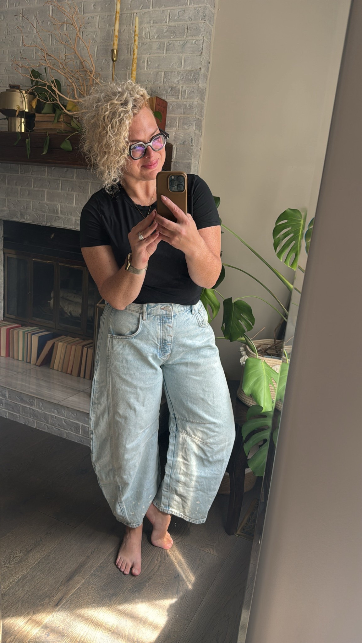 Forever loving a good pair of barrel jeans. These are a CLASSIC barrel. Wide at the knee, but are my favourite ‘dramatically oversized’ pair to wear, and I have a wide range of barrel denim. 

In classic FP style, they fit oversized. I sized down one from my regular size. This is also the SHORT version. I’m 5’3 and they hit at my ankle or just slightly above. They also come in Regular and Long sizing. 

Wearing colour Aegean  

#LTKpetite #LTKspring #LTKstyletip