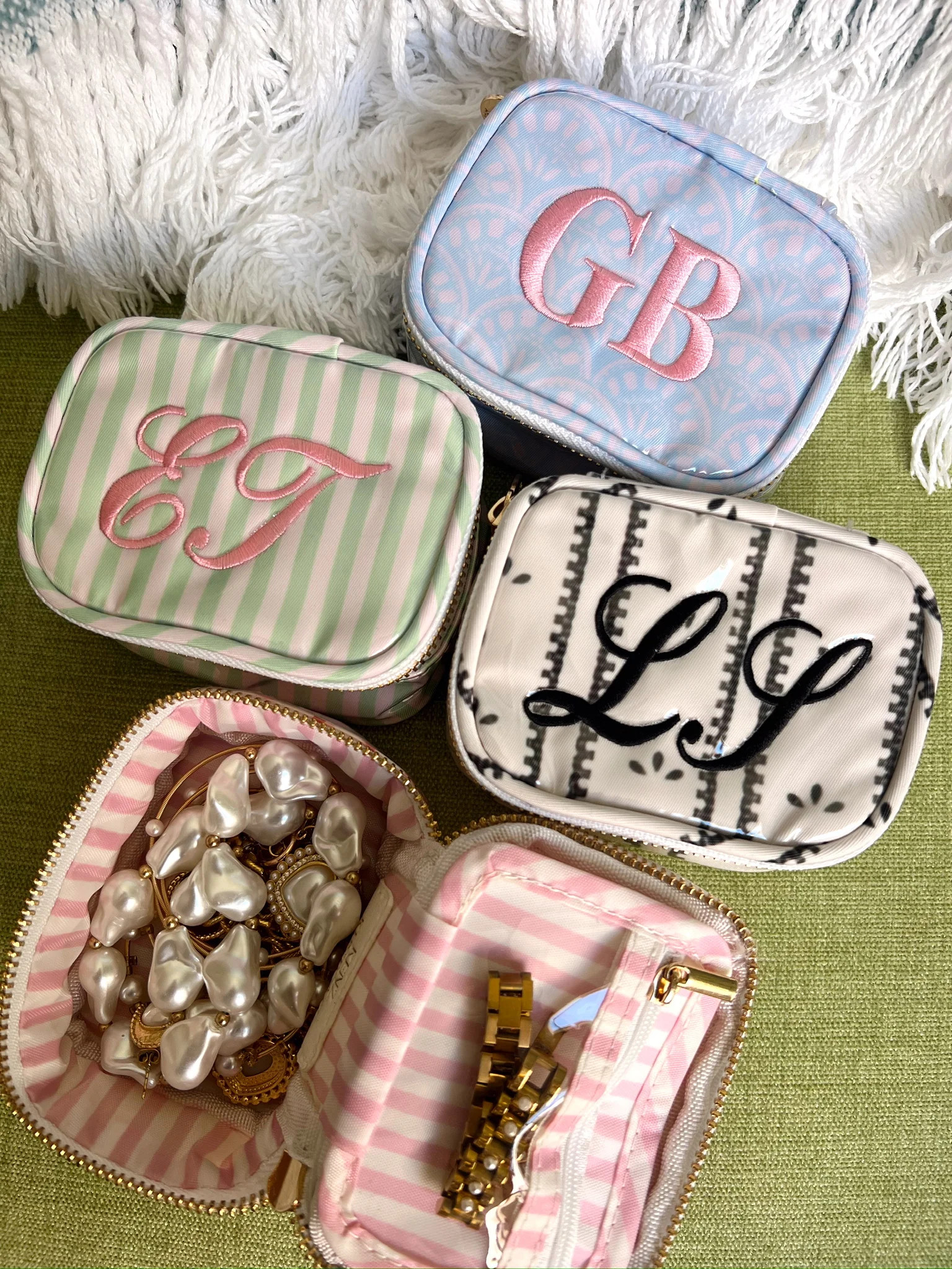 Custom Jewelry Case | KenzKustomz