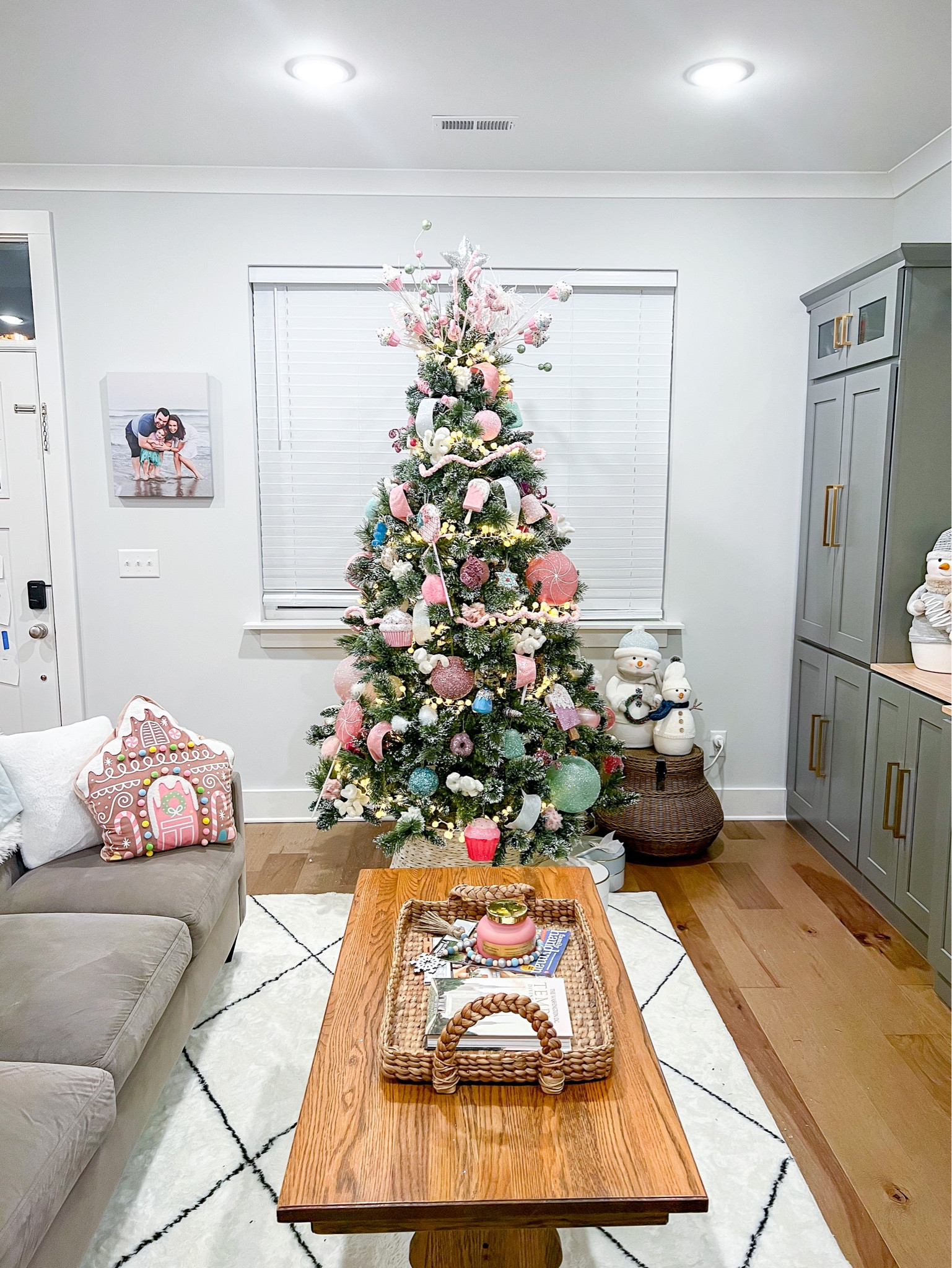 First floor Christmas decor that I’ve been curating for a few years now and I love it all! 

#LTKunder100 #LTKsalealert #LTKHoliday