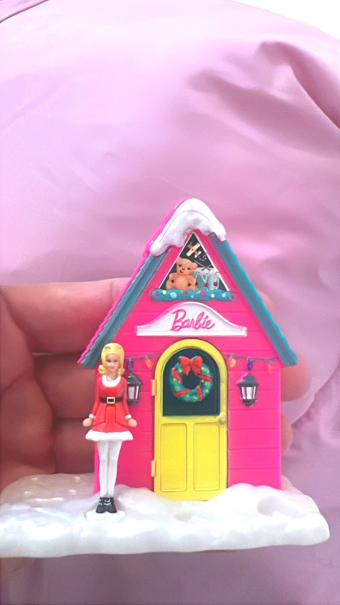 Advent Calendar Win 💖
… if you’re still looking for the perfect Advent calendar for your littles, the Barbieland one is adorable! (Shown: days 1 and 2!)



#LTKHoliday #LTKKids