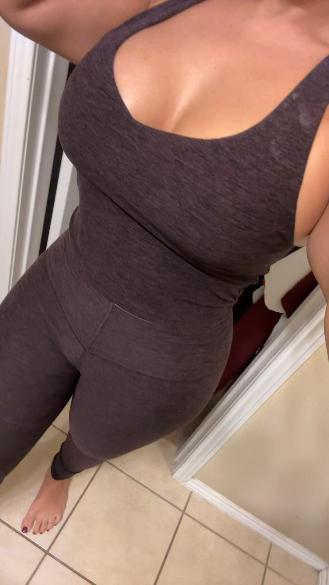 Fabletics Khloe Edit Heather leggings and top set.

Wearing L in both

Deep plum

#LTKMidsize #LTKOver40 #LTKFitness