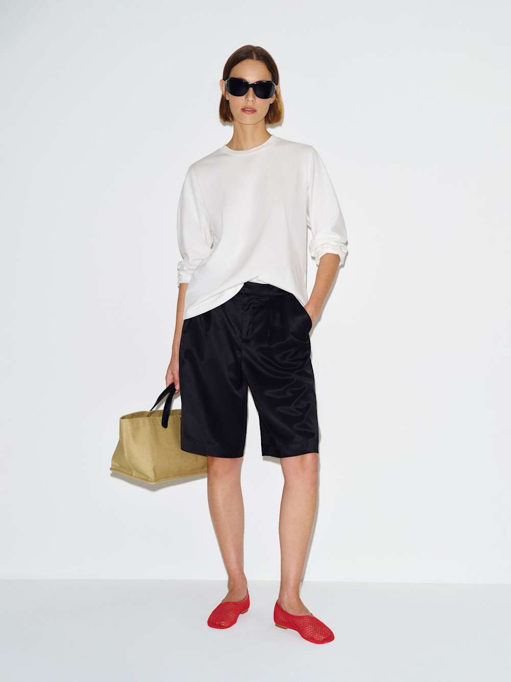 Asher Oversized Long Sleeve Tee | Reformation (Global)