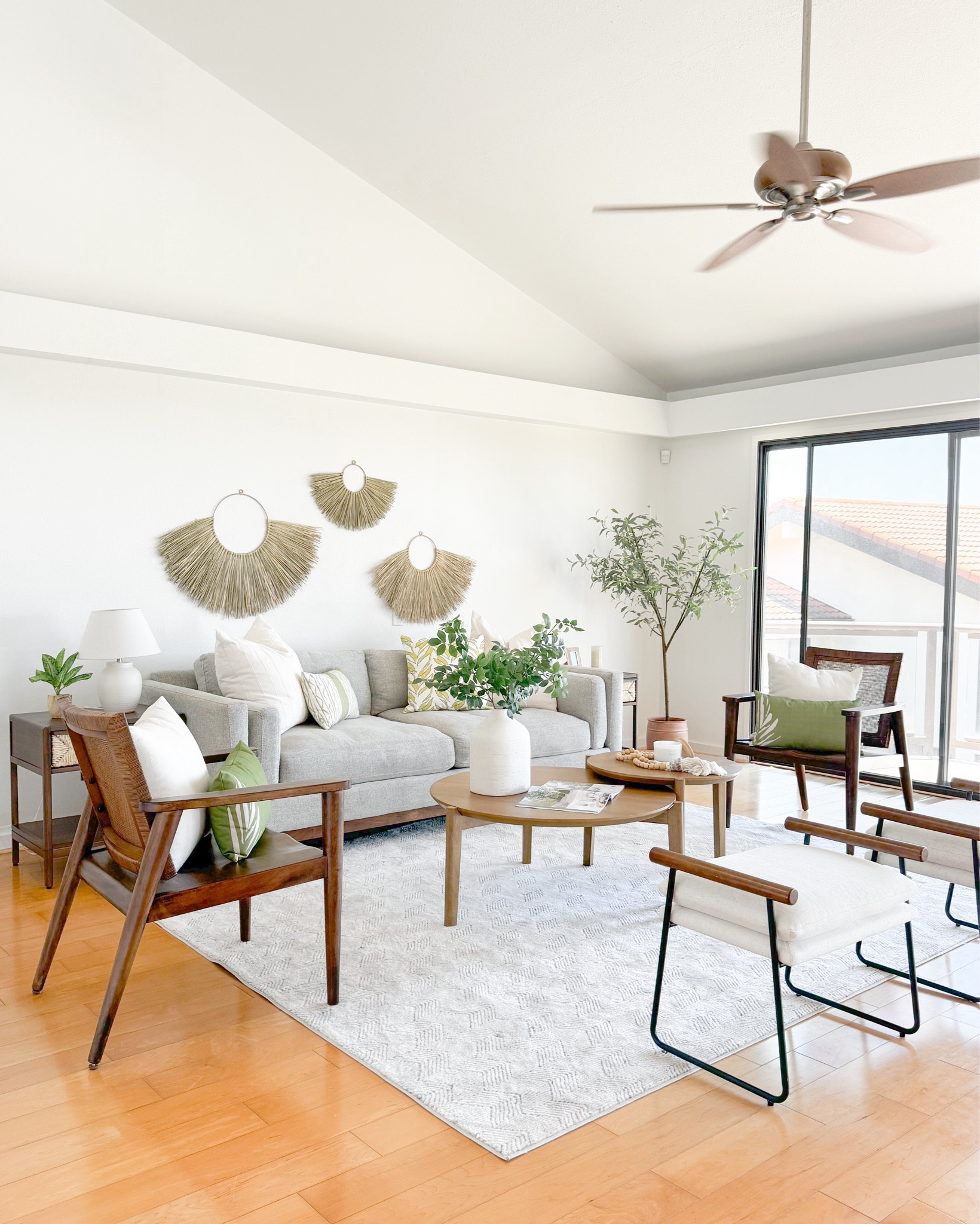 Our beautiful Hawaii Loa Ridge project 💚 with high pitched ceilings and immaculate views!

#LTKHome