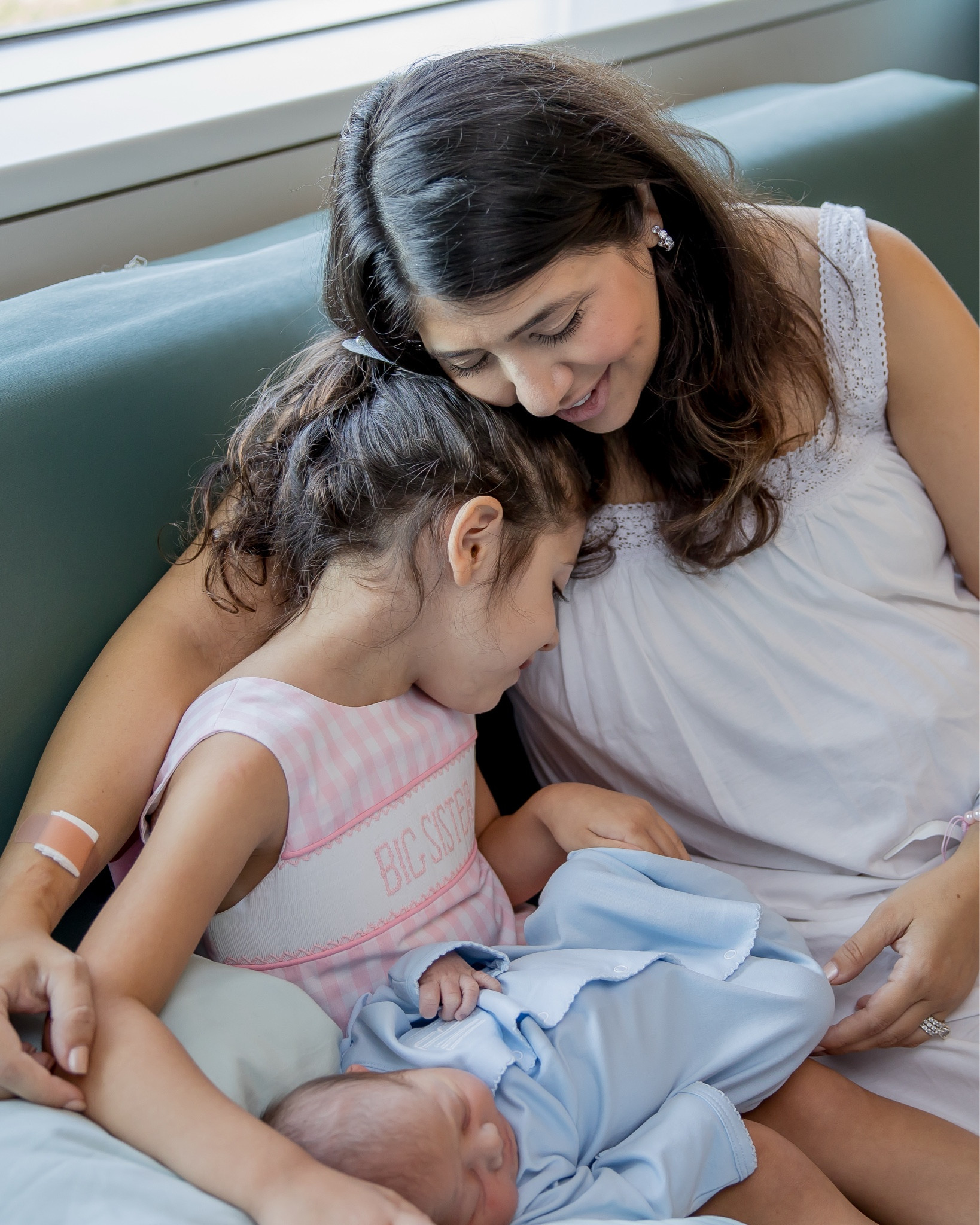 Friday Faves: Second-Time Mom Edition 🤰🏻🤱🏻

• sprayable, non-toxic diaper cream 
• this diaper caddy 
• convertible high chair that can be used from newborn stage to toddlerhood 
• hospital-grade nasal aspiratior 
• little sleepies PJs - don’t even bother with another brand 
• legendairy milk supplements if you’re breastfeeding - sunflower lecithin has saved me from mastitis several times 
• the holy grail of baby bouncers/seats 
• bottle washer of my dreams - my little is almost exclusively nursed and I still use this all the time to clean letdown cups and tethers. It’s amazing!!
• deluxe coffee machine because every mama deserves the best after an all nighter with 2+ kids (and a husband and dog) 

#LTKmomlife #LTKBump #LTKBaby