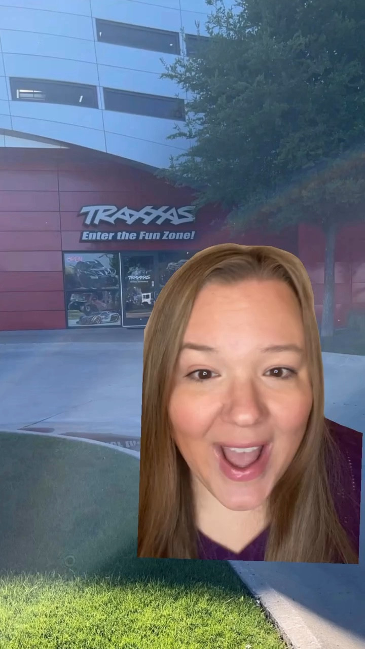 Let’s surprise the boys, but tell me in the comments, what I need 👇🏻 #traxxas #traxxaslife #traxxasracing #mckinneytx #rccars