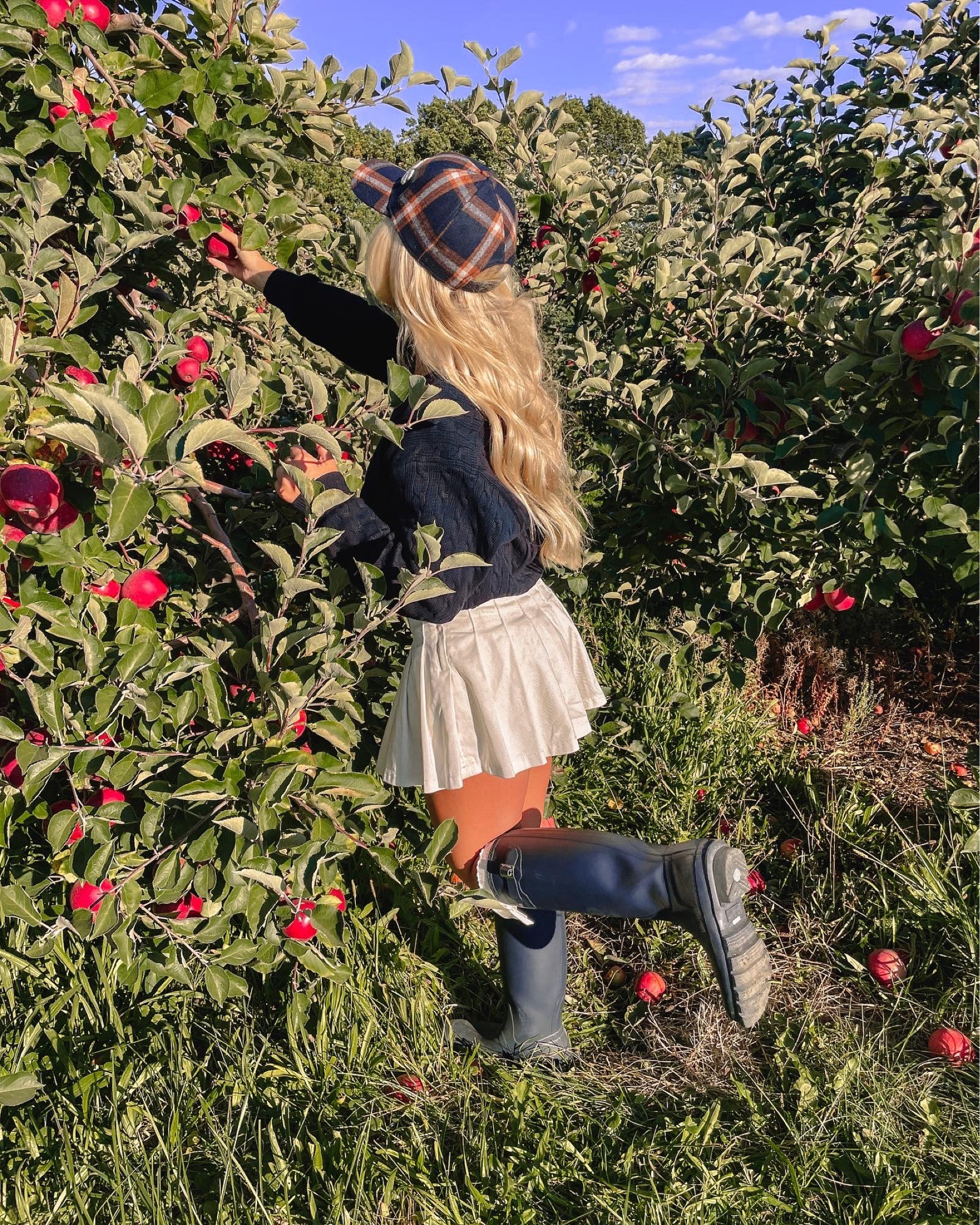 Fall Apple Picking Outfit

#LTKSeasonal
