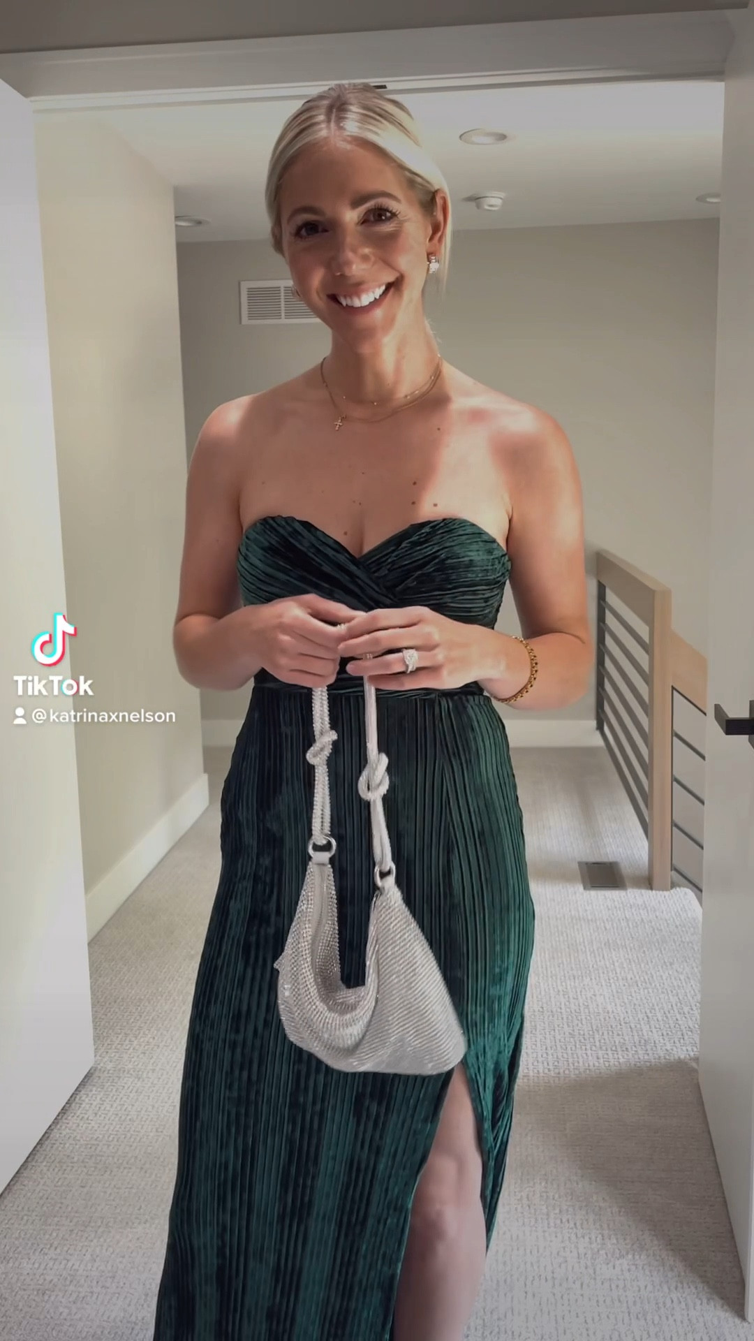 Green wedding guest dress! Size xs TTS

#LTKwedding