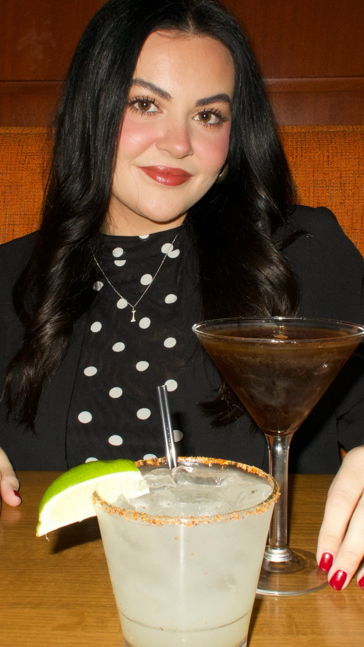 First date night of the New Year at Kona Grill 🥂✨
Whether you’re celebrating the holidays, a special occasion, or just sneaking in a cute date night. 10/10 service, food, & cocktails! Already planning our next visit 💌 @konagrill 

#KonaGrill #DateNight #celebrateatkonagrill