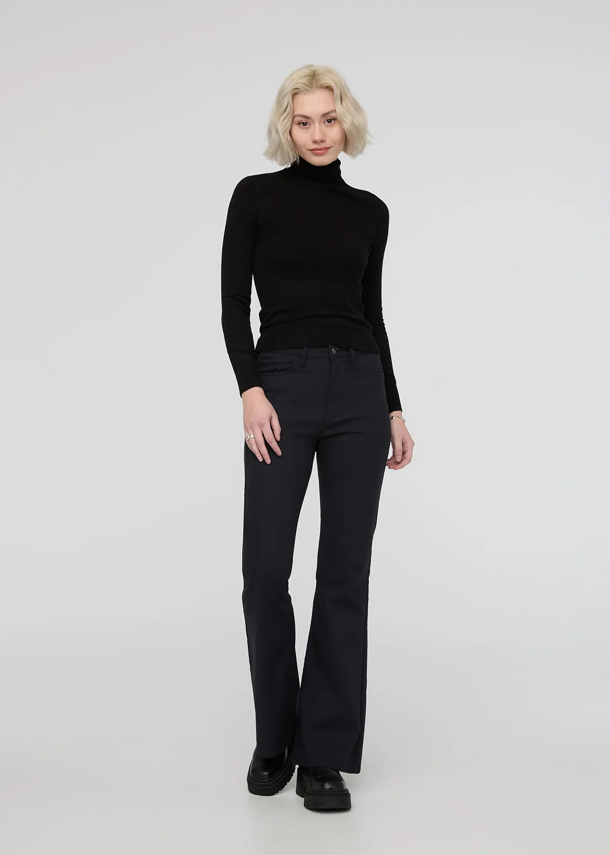 NuStretch High Rise Flare - Black | DUER