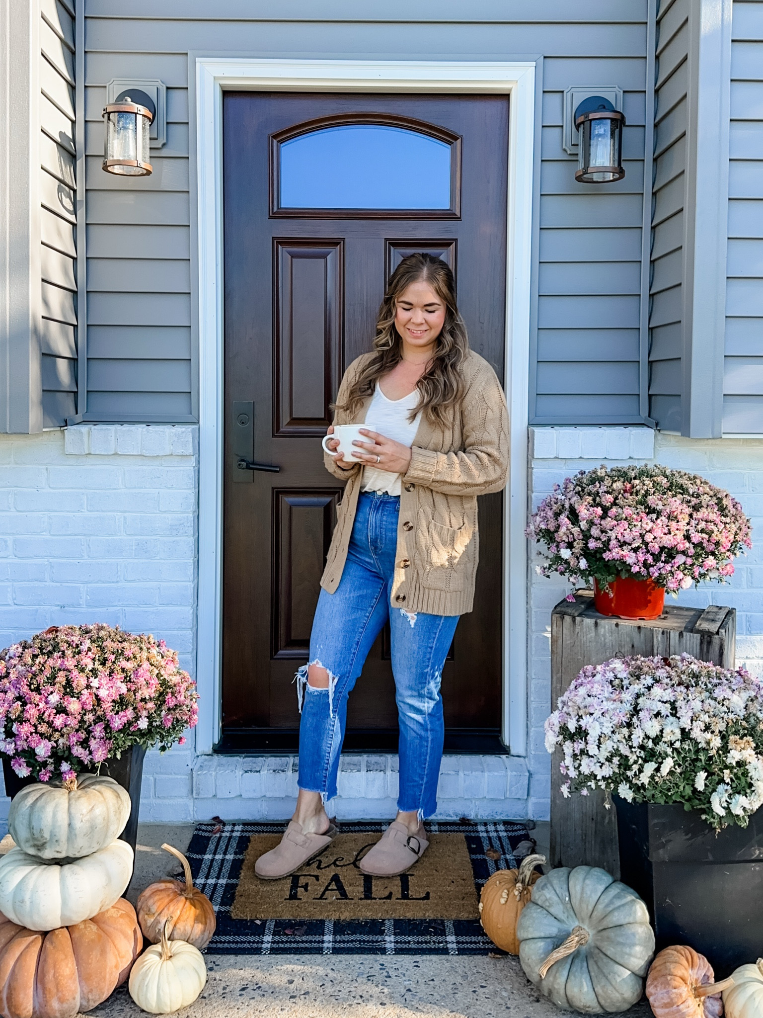 I have been enjoying these perfect autumn days! 🍂

Autumn | OOTD | Mom OOTD | Motherhood | Toddler Mom | Cute & Casual | Fashion | My Style | Madewell Jeans | Old Navy Top | Amazon Cardigan | Gap Clogs 

#LTKShoeCrush #LTKStyleTip #LTKFindsUnder50