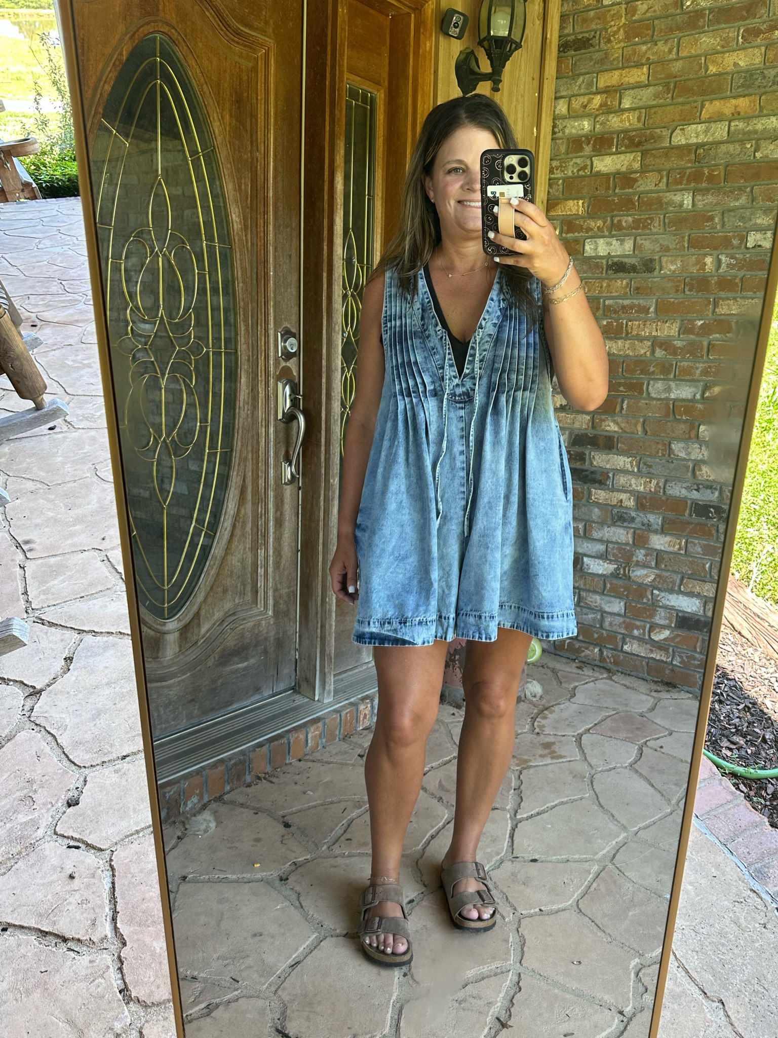 The cutest pleated romper ! 


#LTKSaleAlert #LTKFindsUnder100 #LTKStyleTip