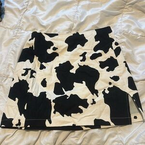 Super cute cow-print skirt | Poshmark