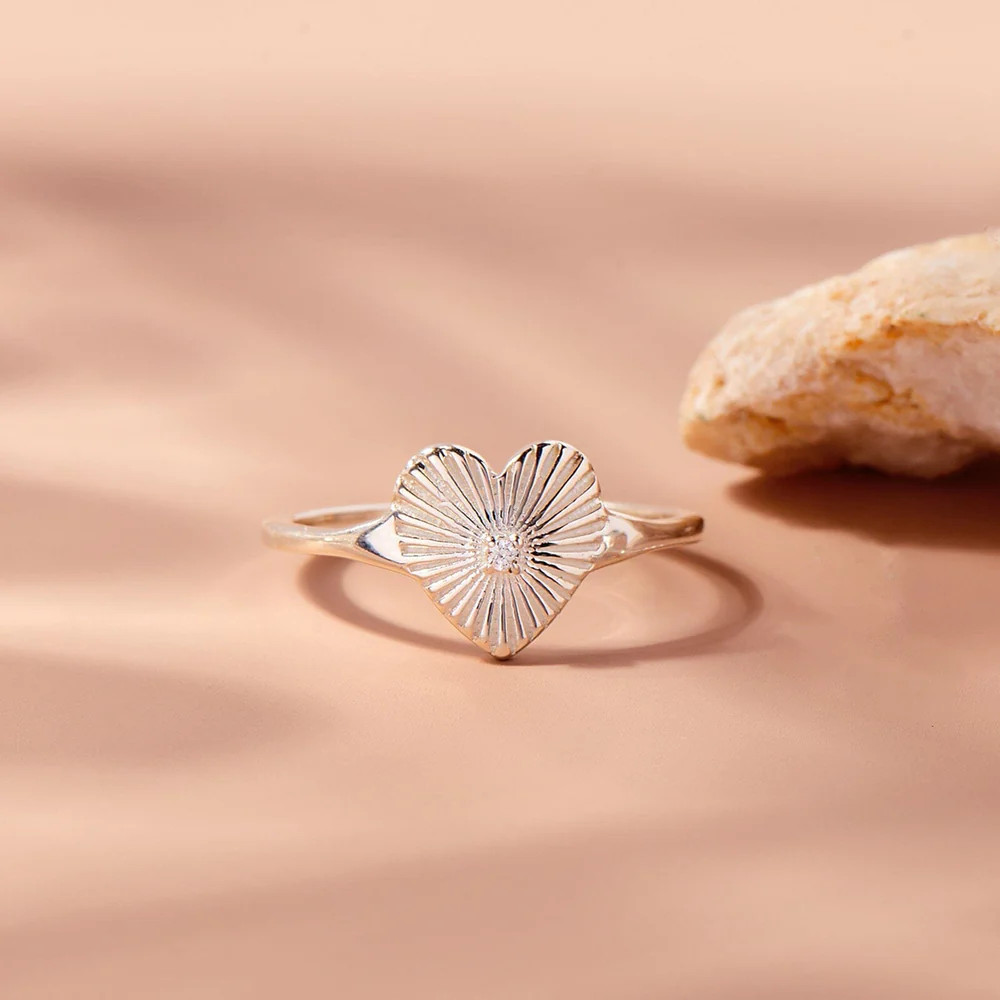 Sunburst Heart Ring | Pura Vida Bracelets