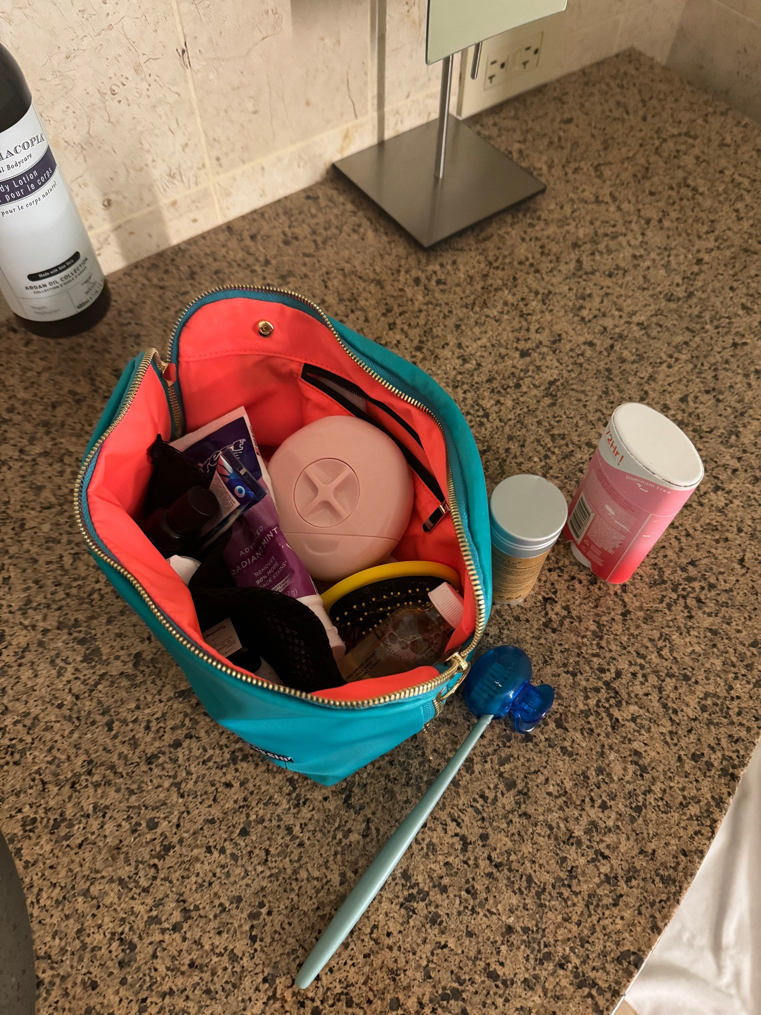 One of THE best makeup/toiletries bags I’ve ever used. Flight attendant approved! #flightattendant #toiletrybag #makeupbag #travelbag #travelproducts 