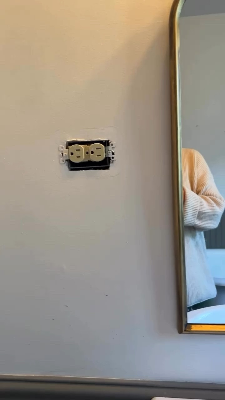 Why we chose @livetteswallpaper again 👇🏻

• Wide Range of Styles: We fell in love with their extensive selection of colors, patterns, and styles. This time, we opted for the Autumnal Blossoms pattern to achieve that perfect vintage look.

• Peel & Stick Perfection: Their Peel & Stick wallpaper is a lifesaver for our  crooked walls. It’s incredibly easy to adjust as needed without causing any damage to the wallpaper itself.

• Unmatched Quality: ✨✨ We’re still obsessed with the stunning accent wall in our daughter’s bedroom, featuring @livetteswallpaper. Even after all this time, there’s no sign of peeling or bumps.

• Thoughtful Packaging: Each panel arrives carefully rolled and well-protected. Plus, they include easy-to-follow instructions and a QR code for helpful installation videos.

• Customizable Designs: Many of their wallpapers can be customized to perfectly fit your unique space, giving you more creative freedom.

• Water-Resistant Durability: Their water-resistant wallpapers are ideal for our bathroom, standing up beautifully to gentle cleaning with a damp cloth or soft sponge.

Have you ever tried wallpapering in your home?? Let me know in the comments 💬

#peelandstickwallpaper #wallpaper #wallpapertips #livetteswallpaper #farmhouse #oldfarmhouse #vintage #antique