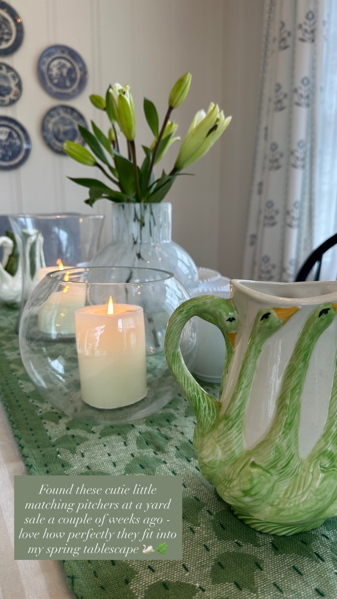 Found these cutie little matching pitchers at a yard sale a couple of weeks ago - love how perfectly they fit into my spring tablescape 🦢🌿