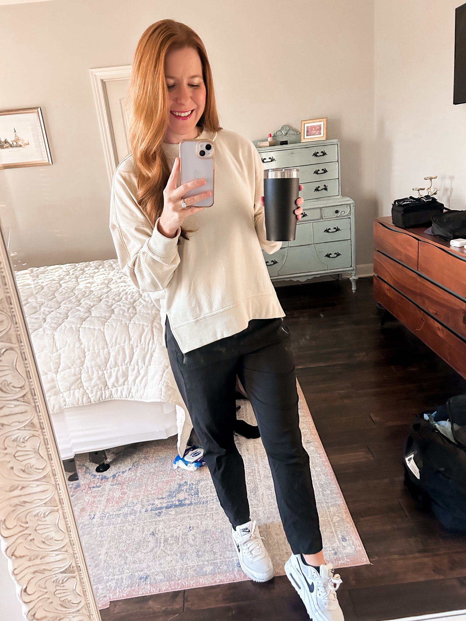Wearing THE comfiest sweatshirt, even my husband said something about how soft it is! I’ll be getting this in another color! Only $40

#LTKActive #LTKFindsUnder50 #LTKSeasonal