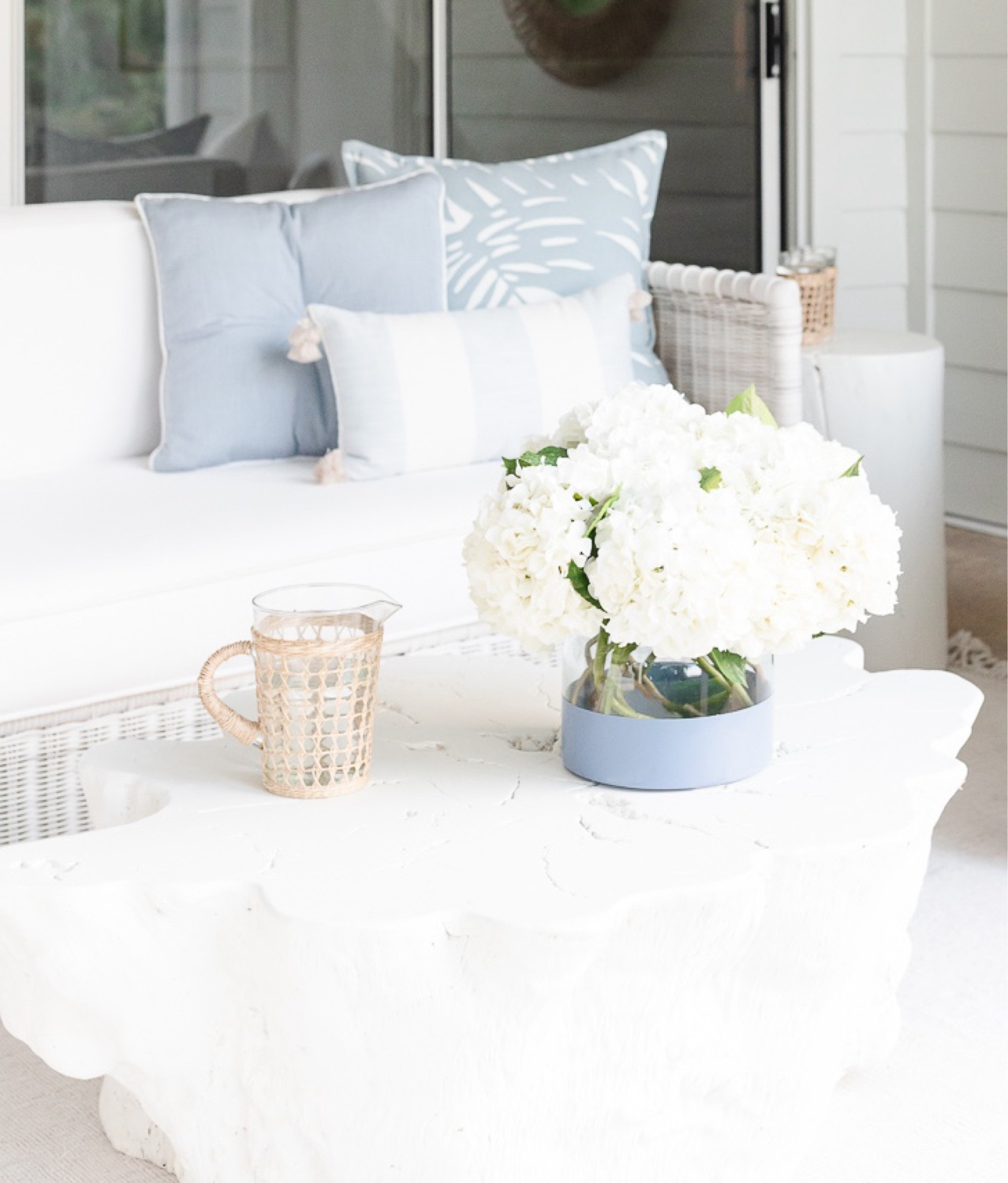 #lookforless #amazonfinds #amazonhome #founditonamazon #fashion #grandmillenial #coastalhome #coastaldecor #coastalstyle #favoritefinds #grandmillenialdecor #furniture #home #homedecor #traditionalhome #outdoorentertaining #entertainingathome

#LTKsalealert #LTKhome #LTKSeasonal