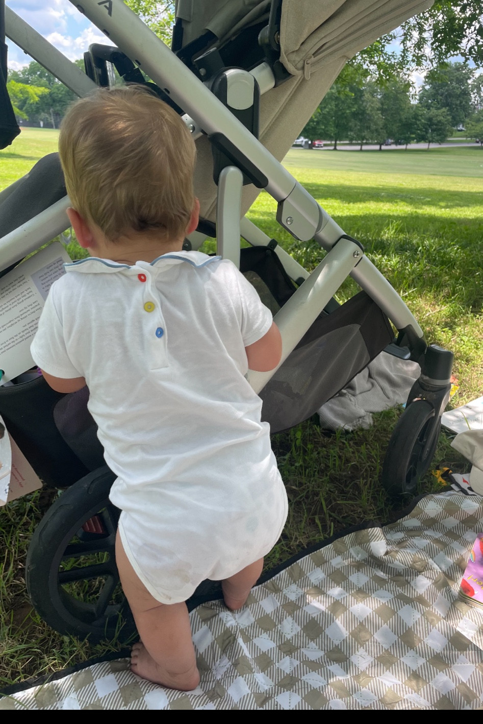 The cutest baby boy onesie with collar. Love the colored buttons. Looks so cute layered or on it’s in

Baby boy wardrobe , gifts for baby boy, cute clothes for baby boy, boys summer , short sleeve baby onesie with collar, toddler and baby boy style 

#LTKKids #LTKBaby