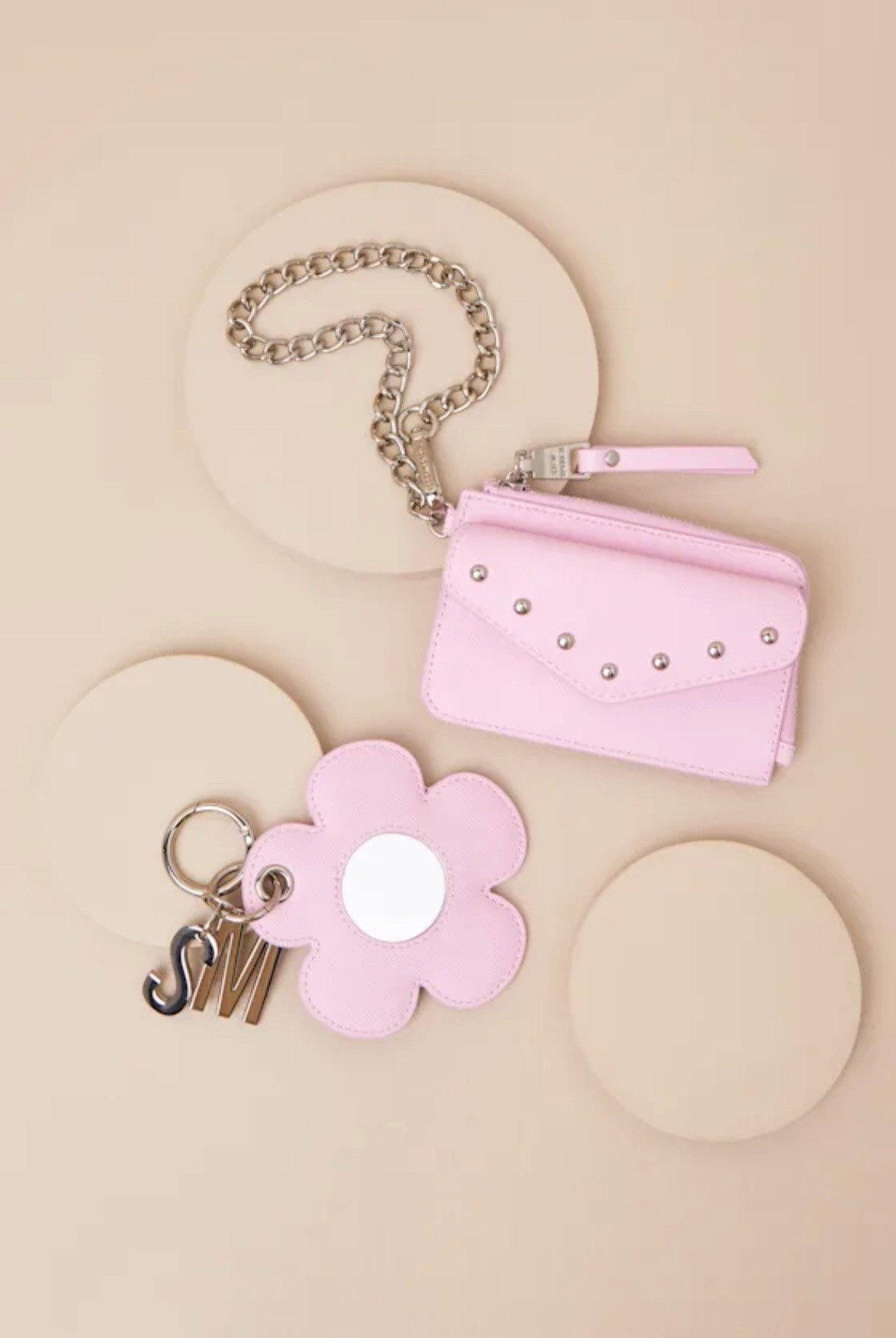 Pretty in pink! The Bloom Pink Wallet and Flower Mirror Charm Set from Steve Madden is under $60.

#LTKSeasonal #LTKFindsUnder50 #LTKHoliday