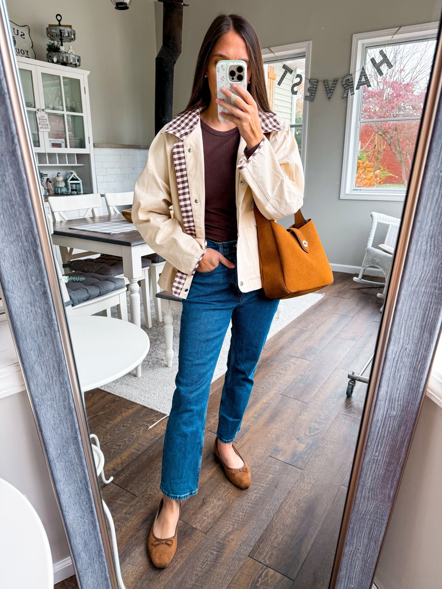 Outfit of the day 
Jacket small 
Denim tts short 
Shirt XS 
Shoes tts 
Bag Amazon 

#LTKFindsUnder100 #LTKootd #LTKFindsUnder50