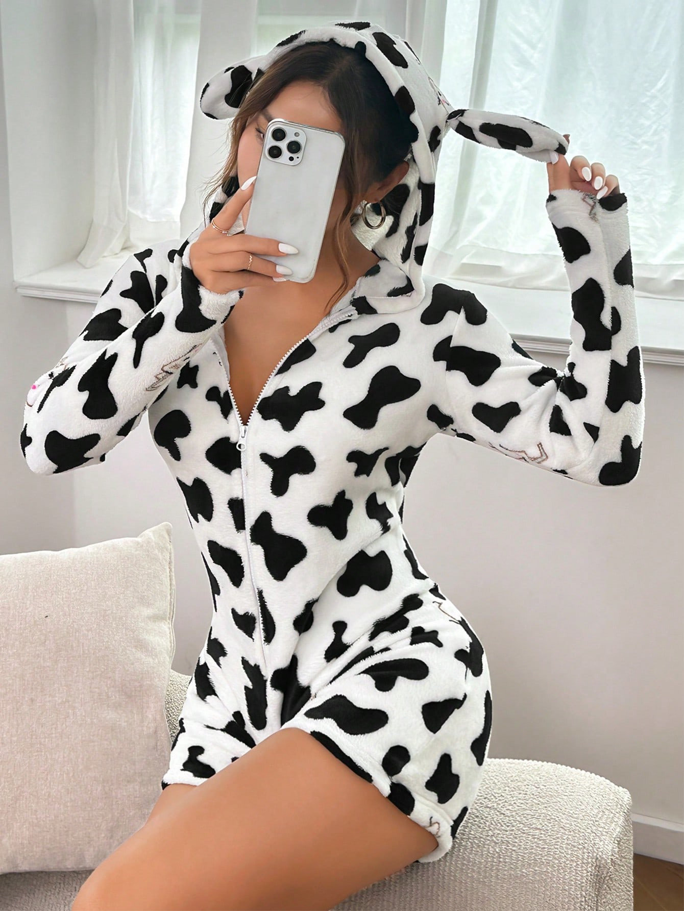 Schlafromper Cartoon Muster, 3D Ohr Design, Kapuze, Flanell | SHEIN