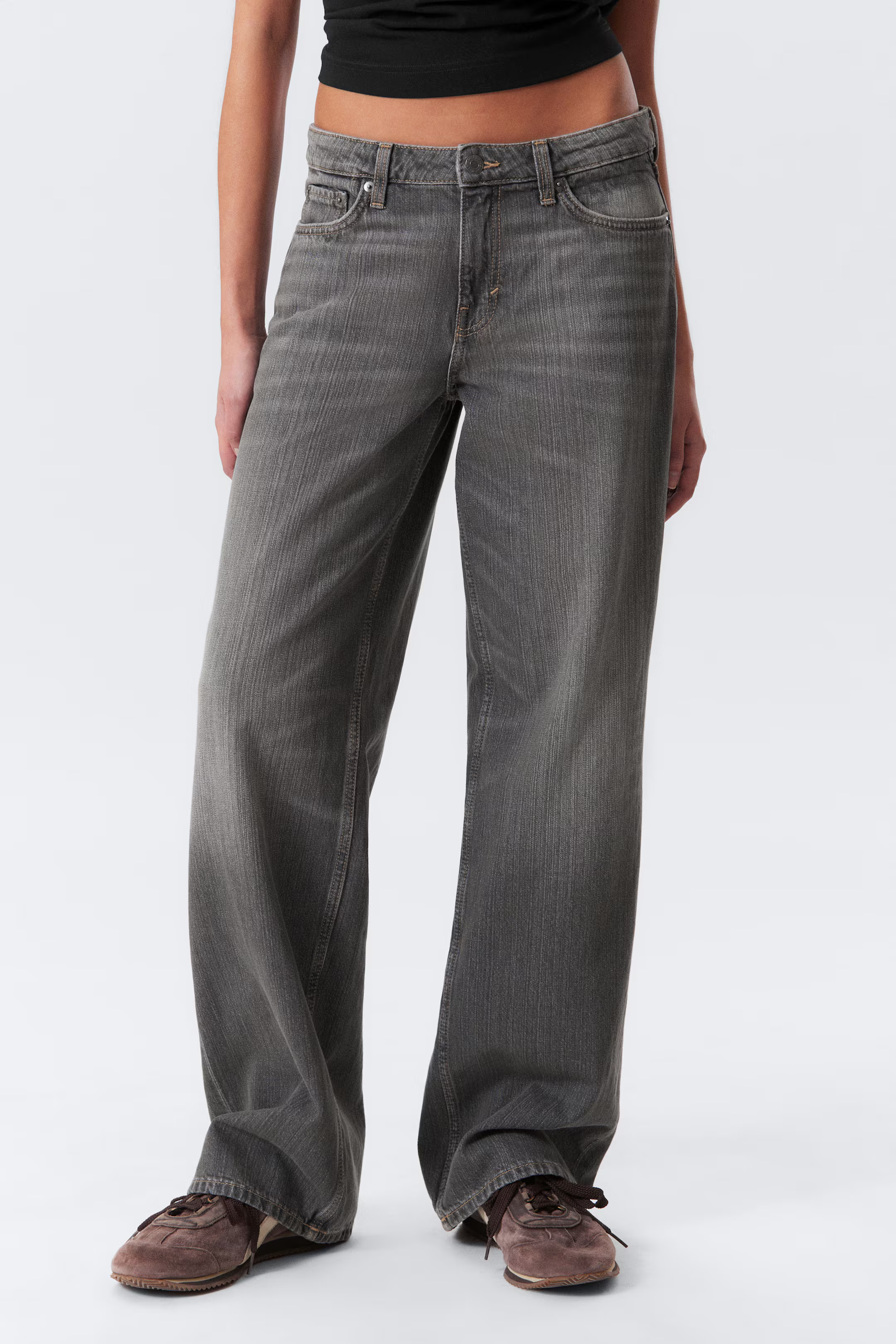 Ample Low Waist Loose Wide Leg Jeans | H&M (DE, AT, CH, NL, FI)
