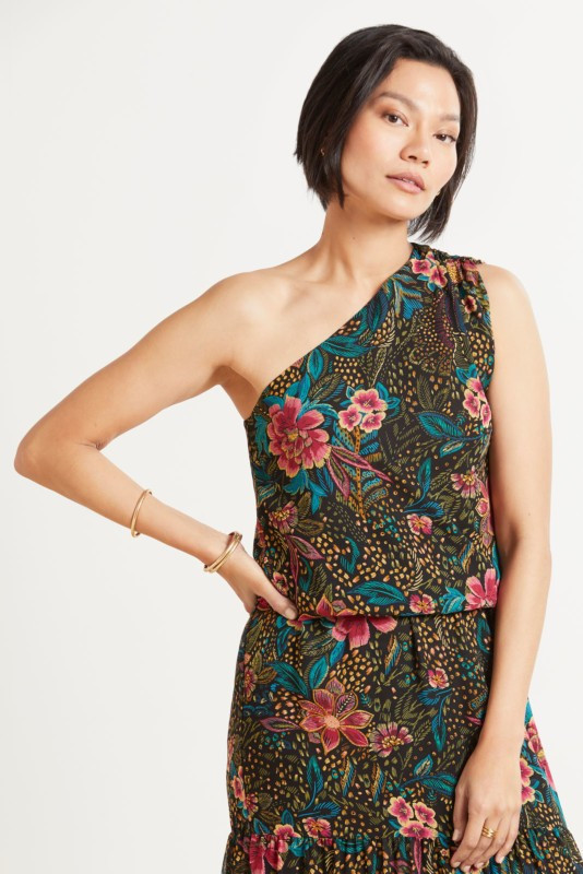 EVEREVE Azalea One Shoulder Top | EVEREVE | Evereve