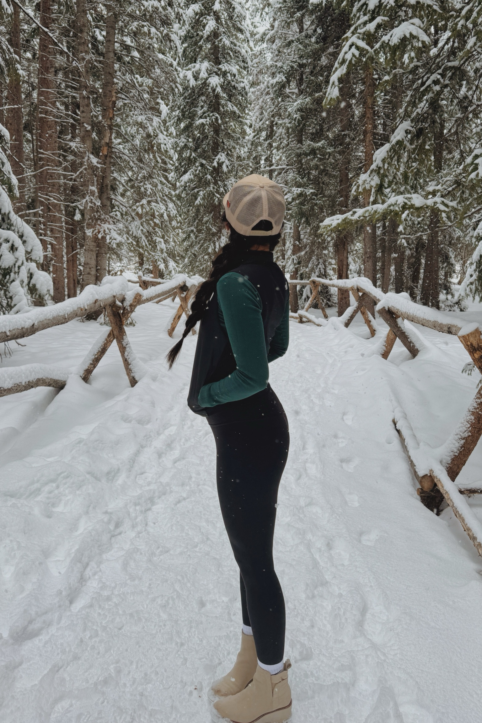 mountain getaway outfit!! 

Mountain outfits 
Hiking outfit
Workout outfit 
Snow day outfit
Lounge outfit
Work outfit 
Fitness outfit 

#LTKTravel #LTKFitness #LTKActive