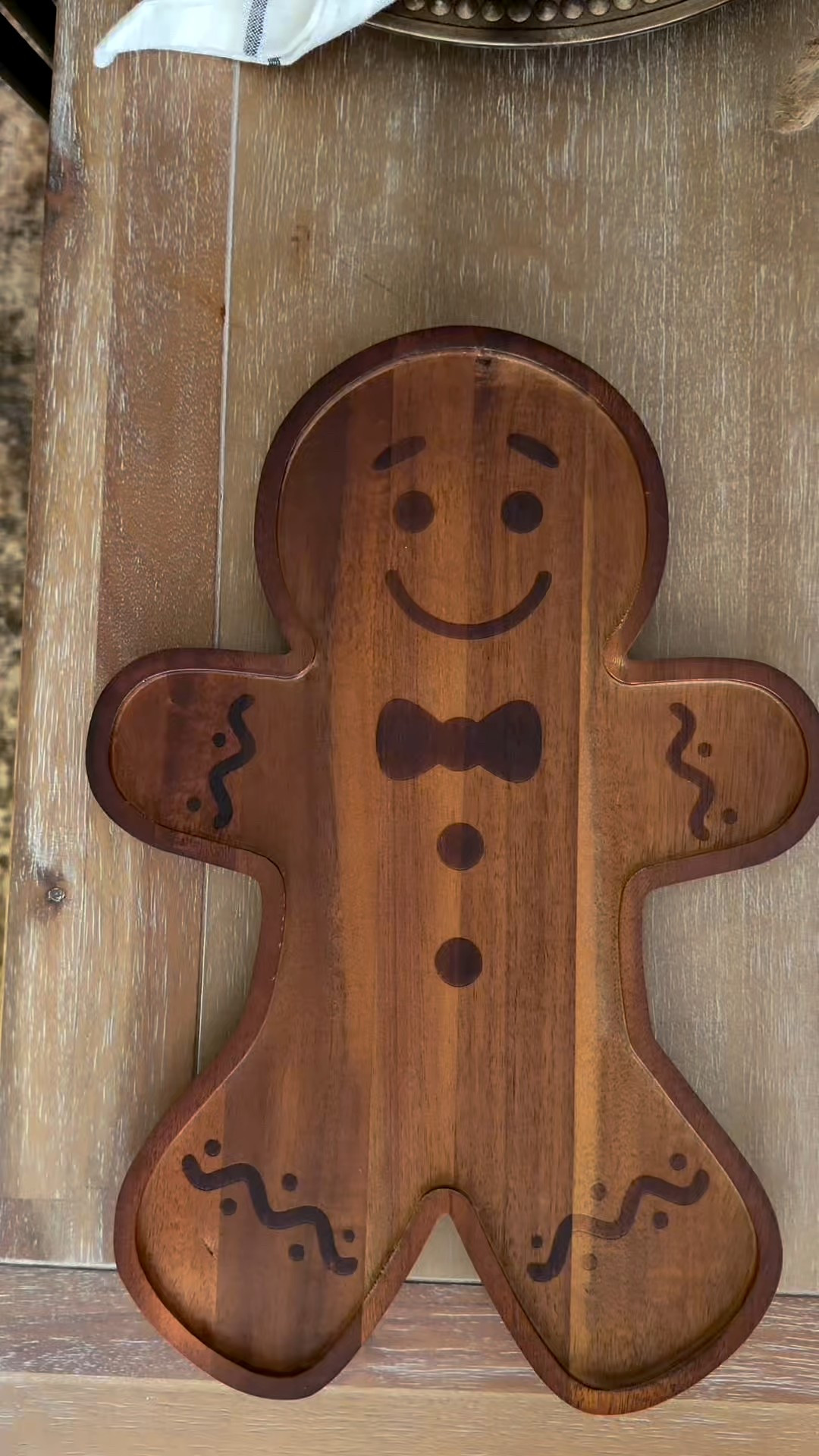 My cute gingerbread charcuterie board is ON SALE!

#LTKSaleAlert #LTKHoliday #LTKSeasonal