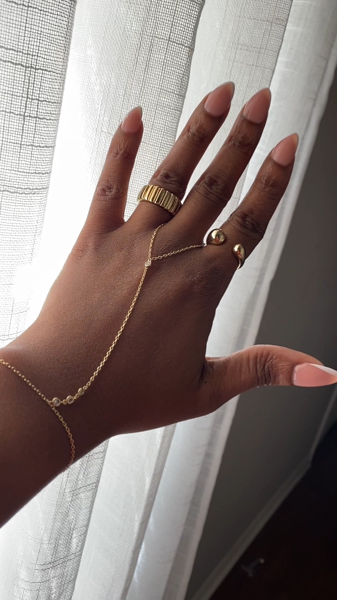 Affordable hand chain!

#LTKFindsUnder50 #LTKStyleTip #LTKOver40