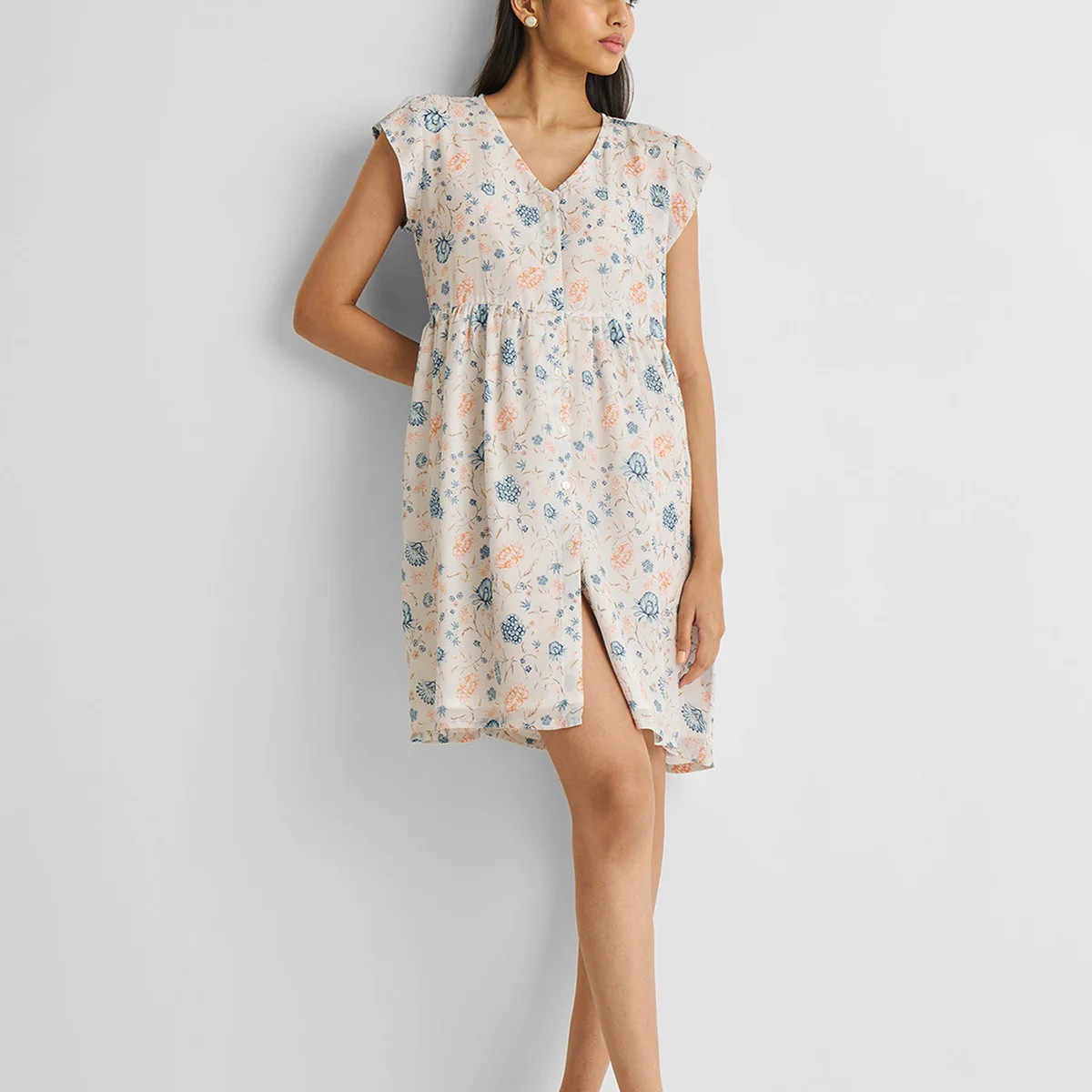 Cap Sleeved Short Dress in Florals | Reistor