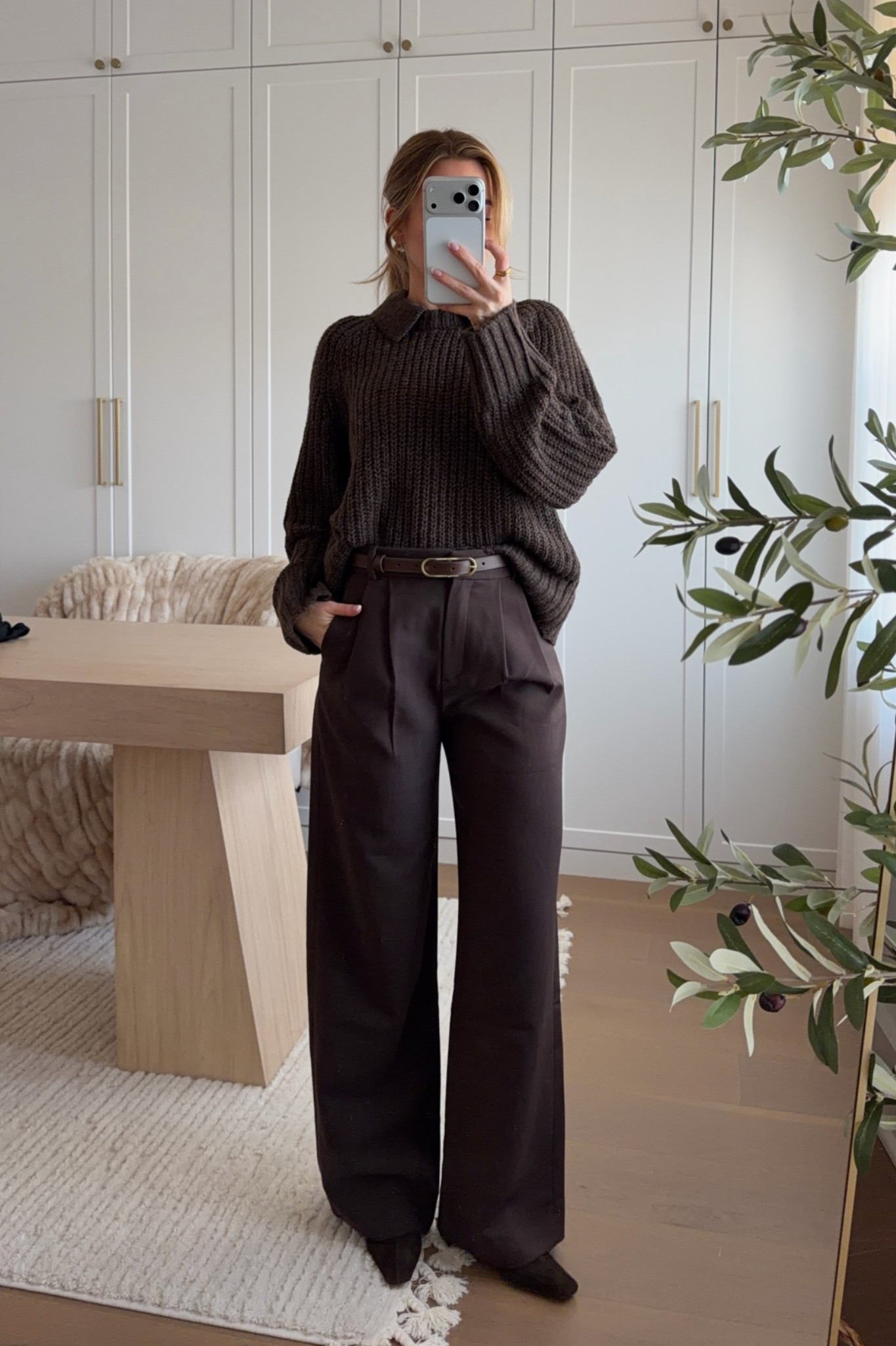 top: small // trouser: 25 regular — the perfect workwear look for fall and winter! trousers are great quality! code: AFLTK