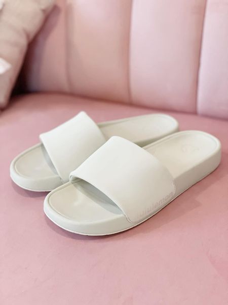 Good Morning! Arguably one of the most popular and comfortable items from LULU!? 

These Lululemon slides are perfect for comfy and travel days. True to size! In stock in 6 colors for $58 + FREE SHIPPING! 

Xo, Brooke

#LTKSeasonal #LTKFestival #LTKGiftGuide