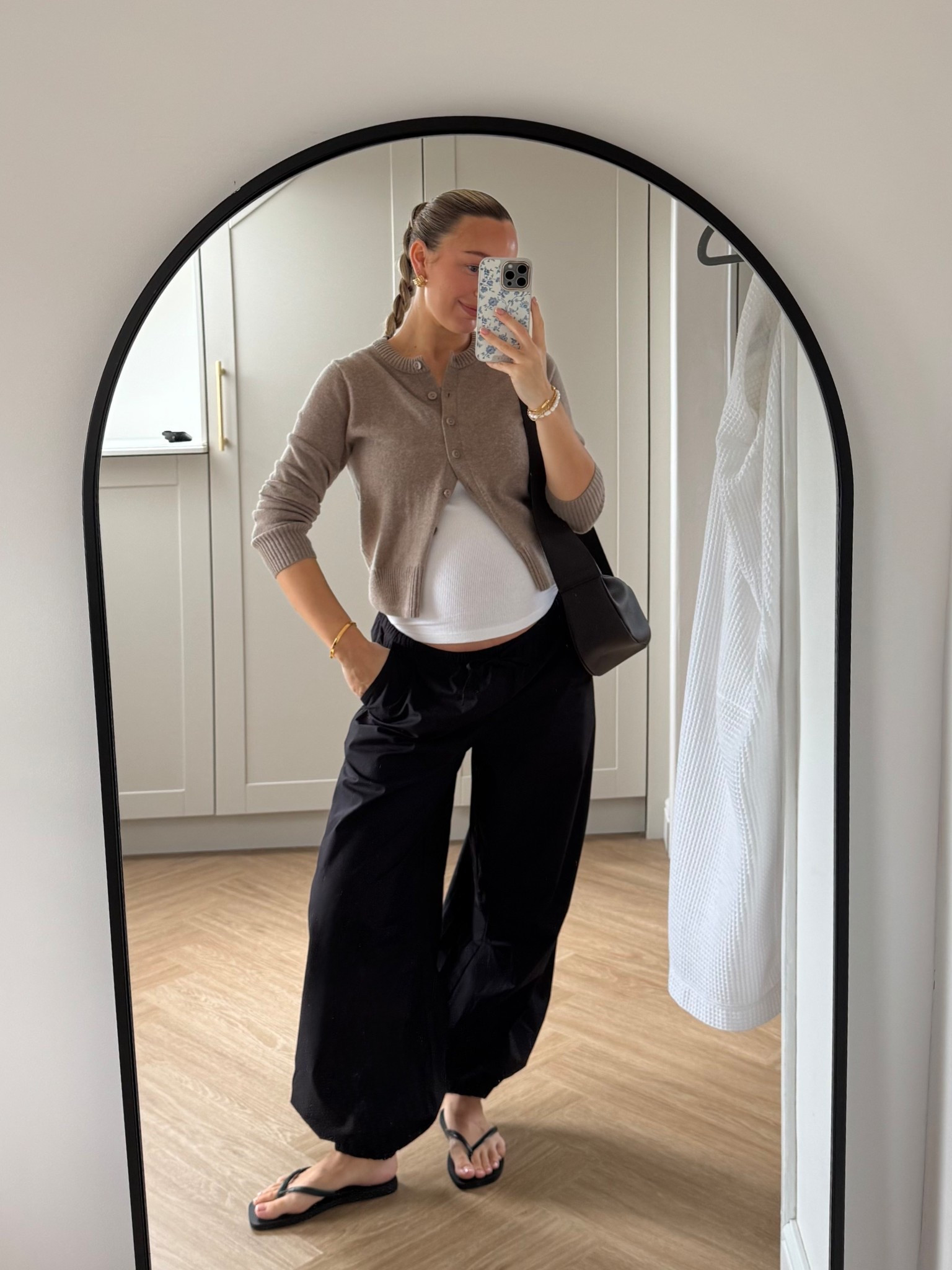 Outfit of the day - new trousers unlocked!! Love these so comfortable & 100% cotton  🤌

#LTKspring